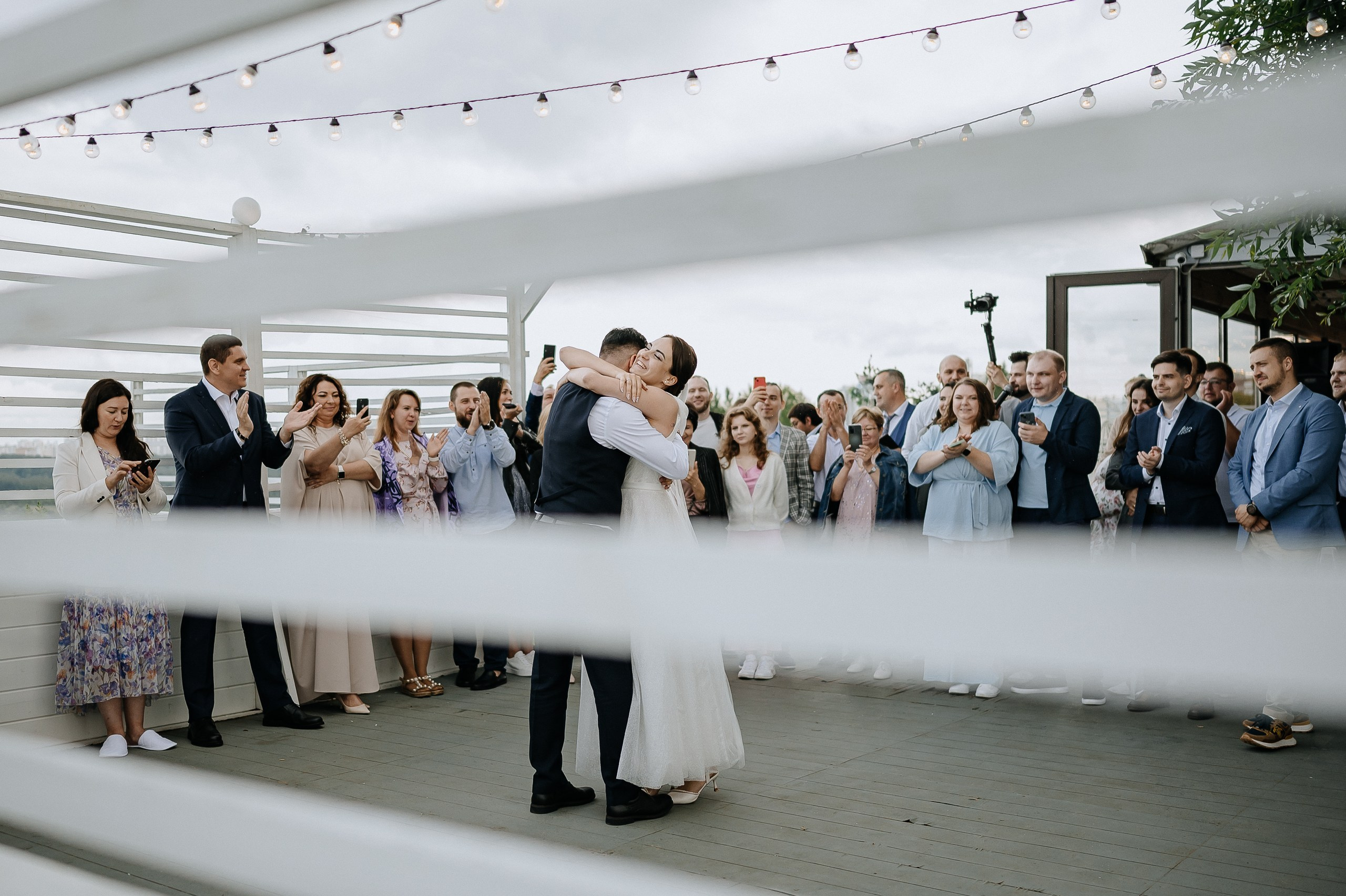 Первый танец молодоженов