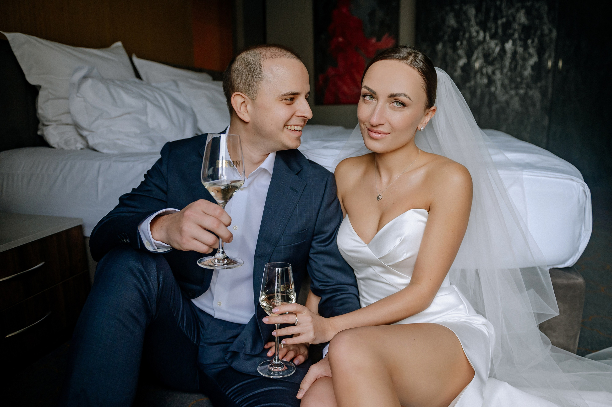 Свадебные сборы и фотосессия в отеле Hartwell Hotel. Свадебный фотограф Москва — Сергей и Татьяна