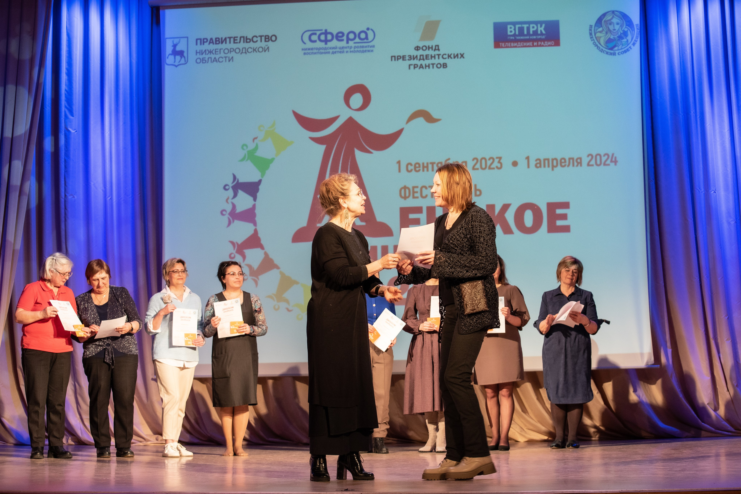 Репортажный фотограф на коцерт. Фотограф Макс Огурцов в Нижнем Новгороде