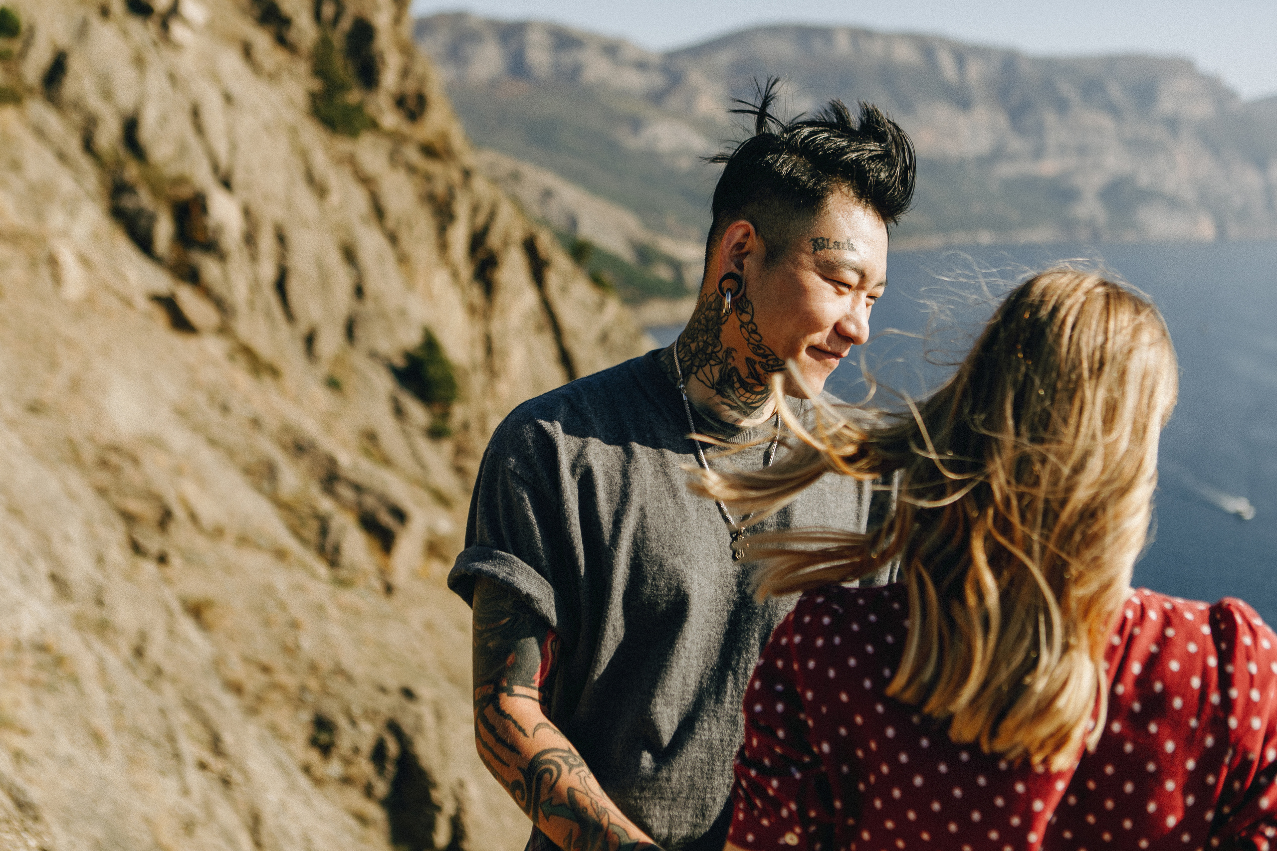 Интернациональная пара на съемке в Крыму. Крым фото, отдых Крым, Севастополь фото, Свадьба фото, Олег Горбатко