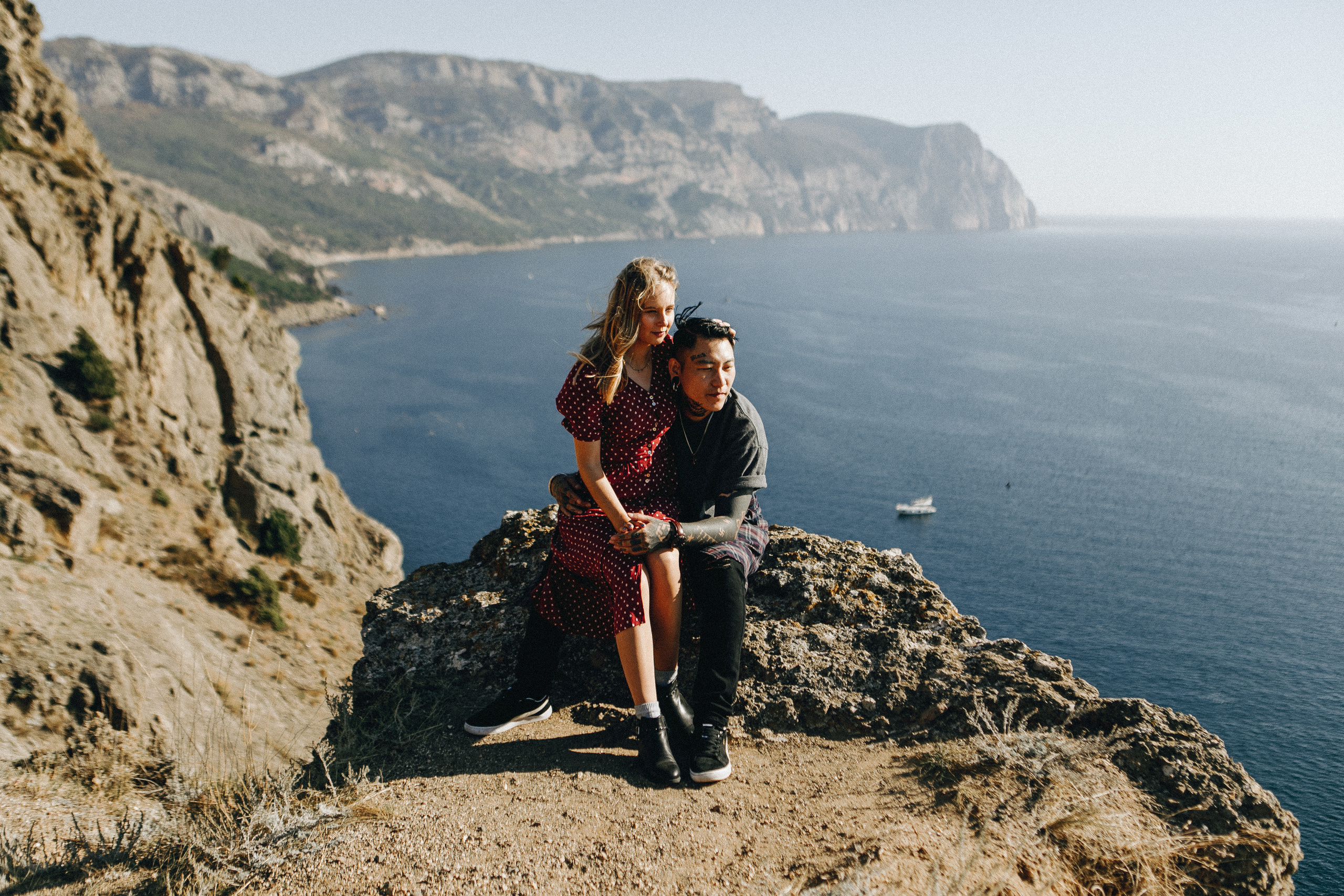 Интернациональная пара на съемке в Крыму. Крым фото, отдых Крым, Севастополь фото, Свадьба фото, Олег Горбатко