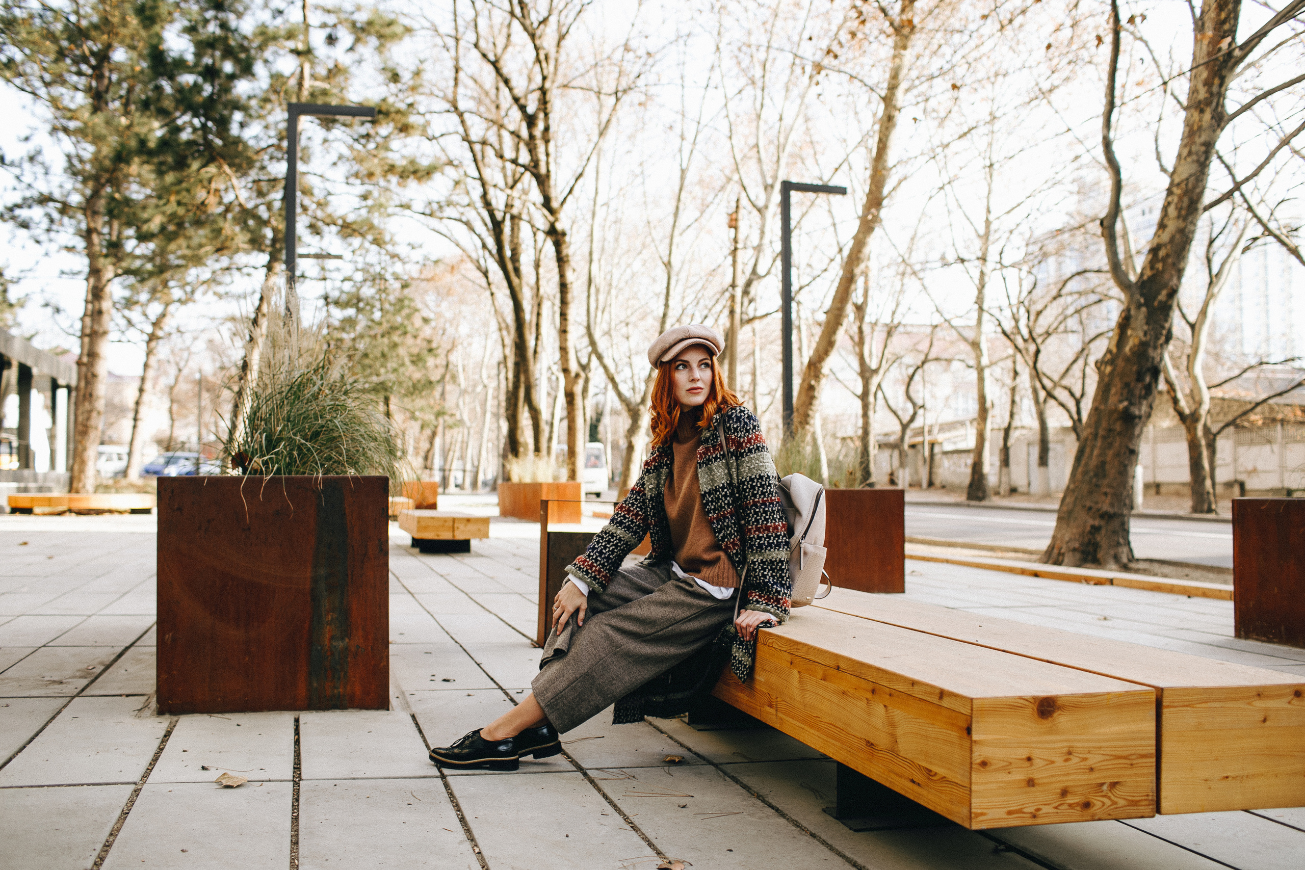 Рыжая девушка в кафе. Крым фото, отдых Крым, Севастополь фото, Свадьба фото, Олег Горбатко