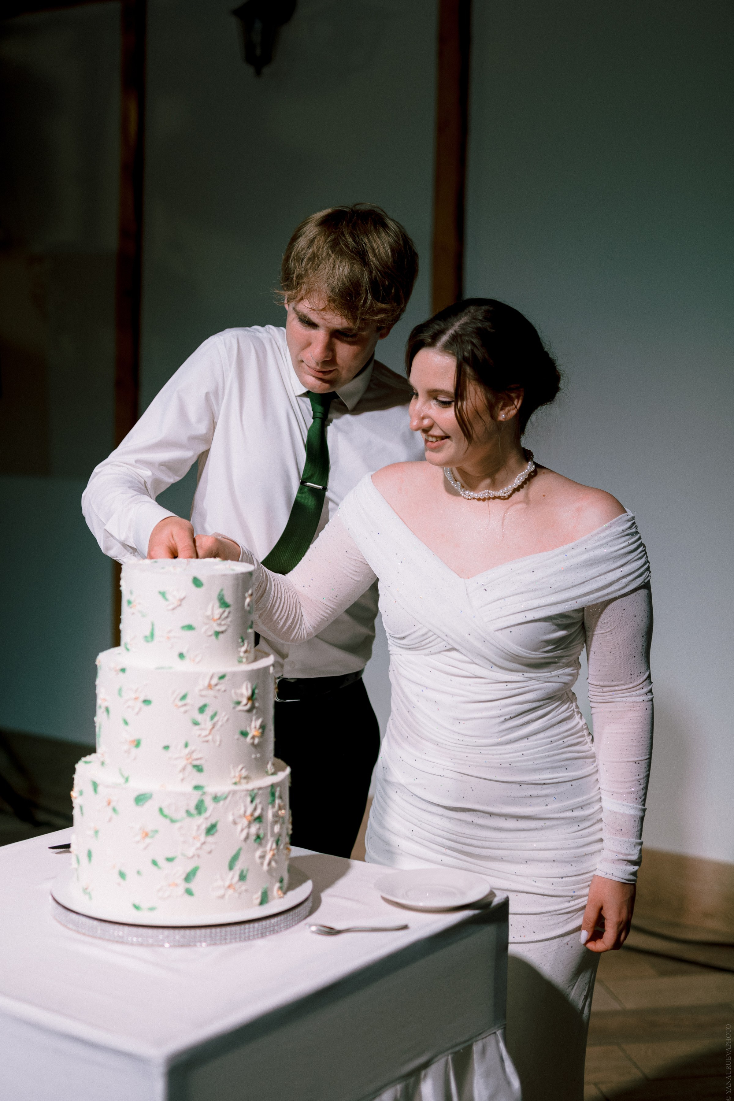 Свадебный анонс. Антон и Виктория. Свадебный и контент- фотограф в Тольятти, Самаре, Москве Яна Уруева