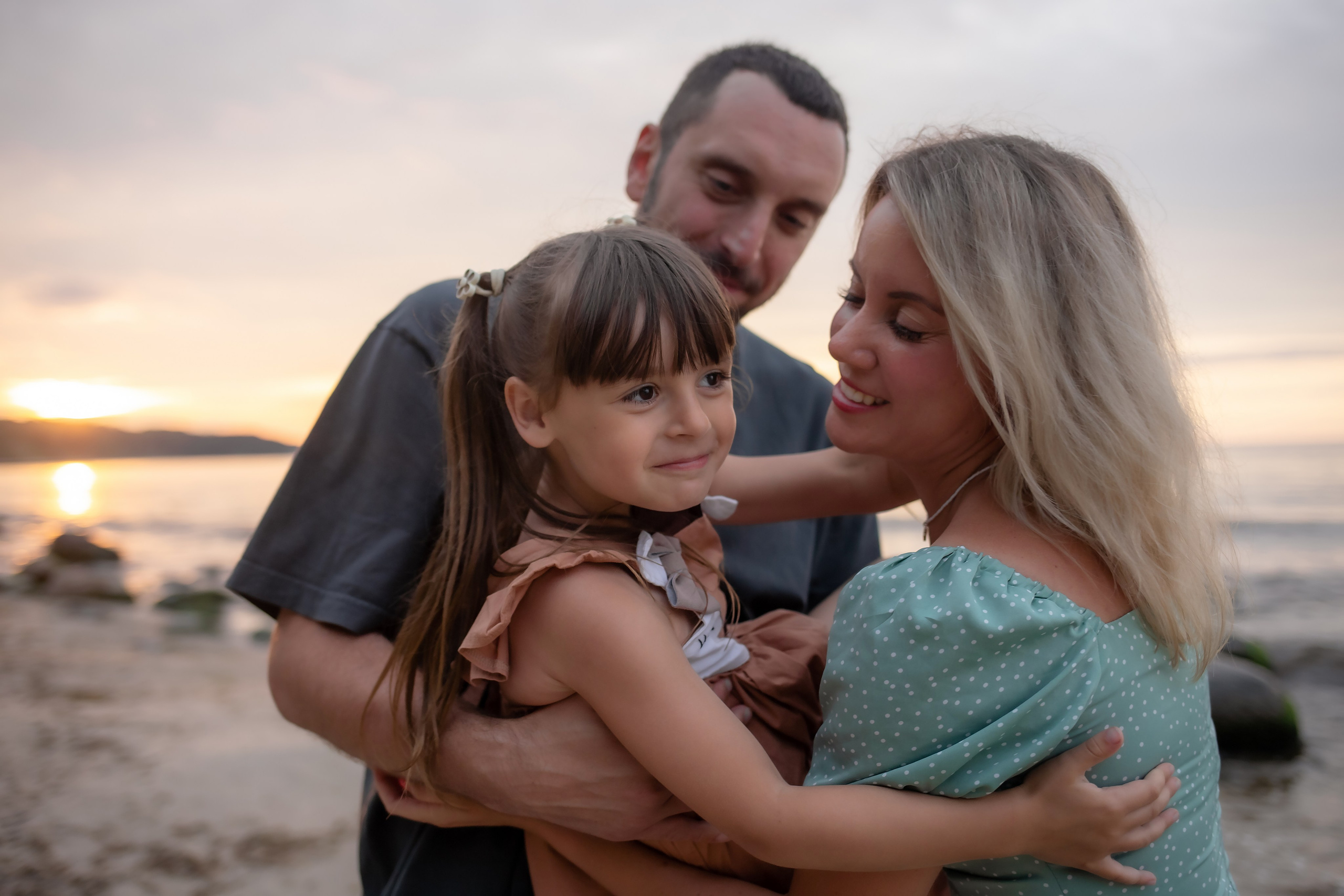 Есеня, Леня и Аня. Закат в Куликово. Фотограф в Калининграде Решетникова Алина