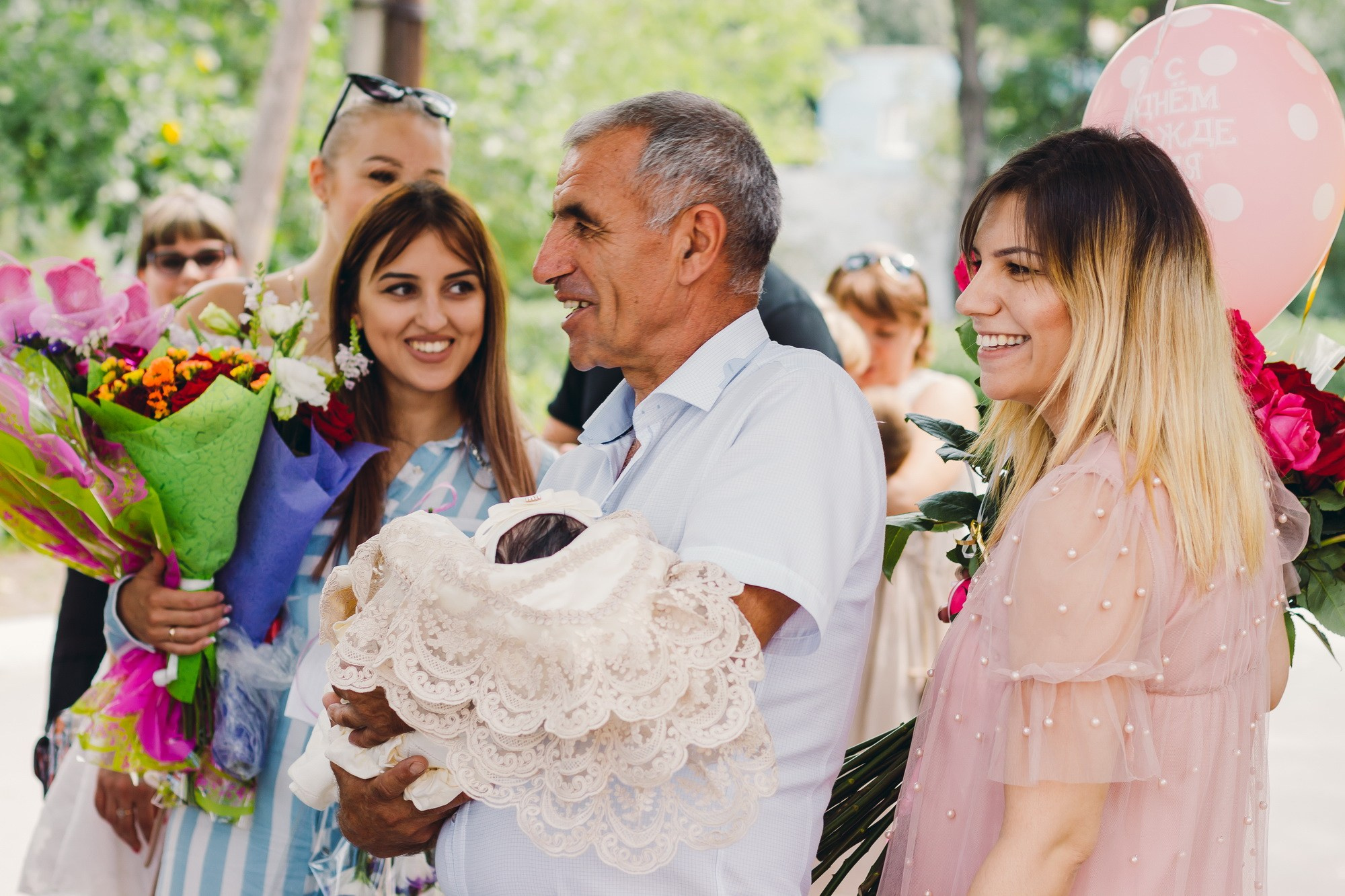 Выписка из роддома (ТЗР). Фотограф в Волгограде и Волжском Наталья Фирсова