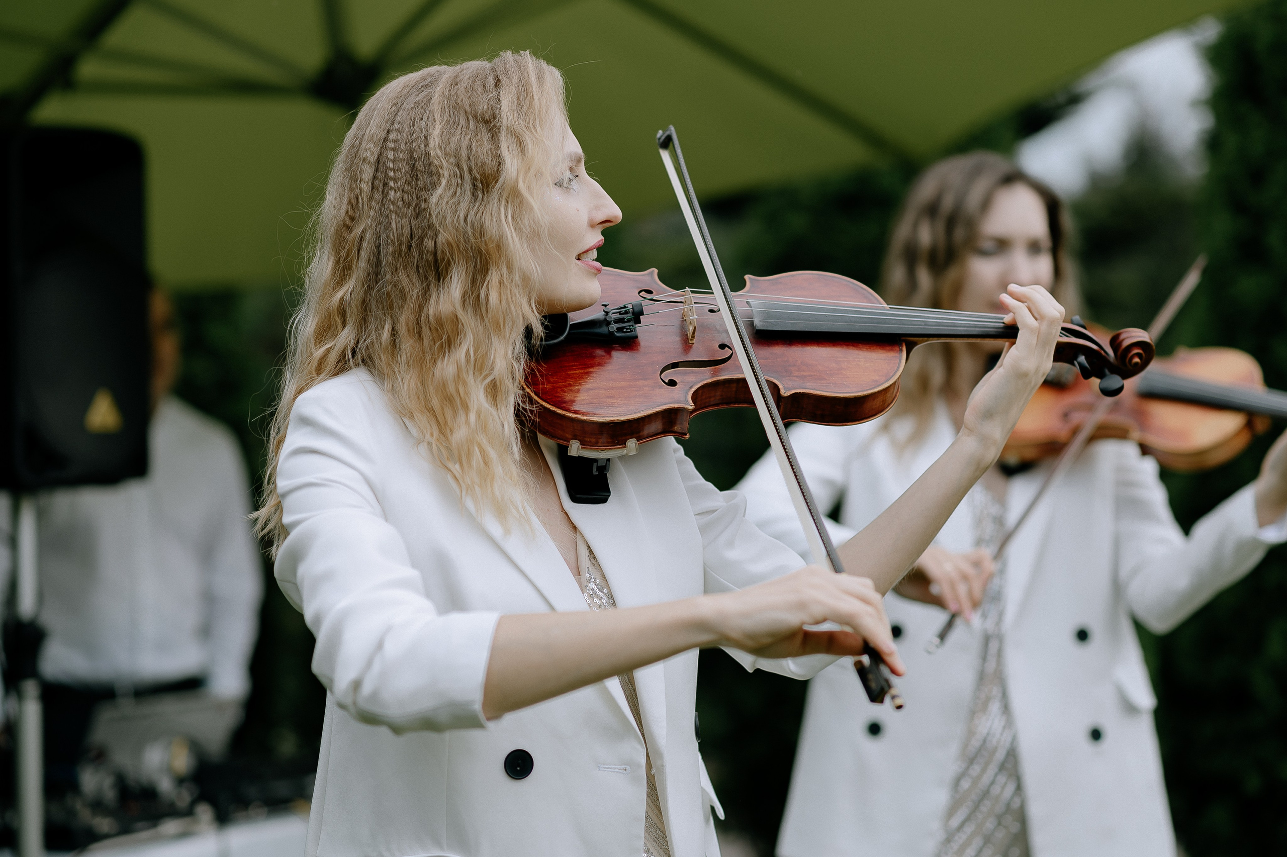 Свадебная фотосессия и выездная регистрация в Artiland. Свадебный фотограф Москва — Сергей и Татьяна