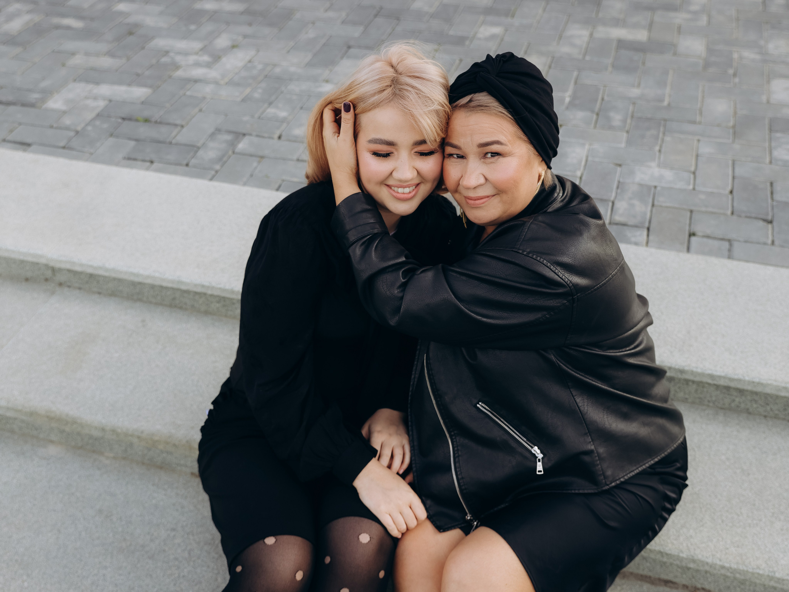 Семья в черном. Мультифотограф Динара Ахмедзянова