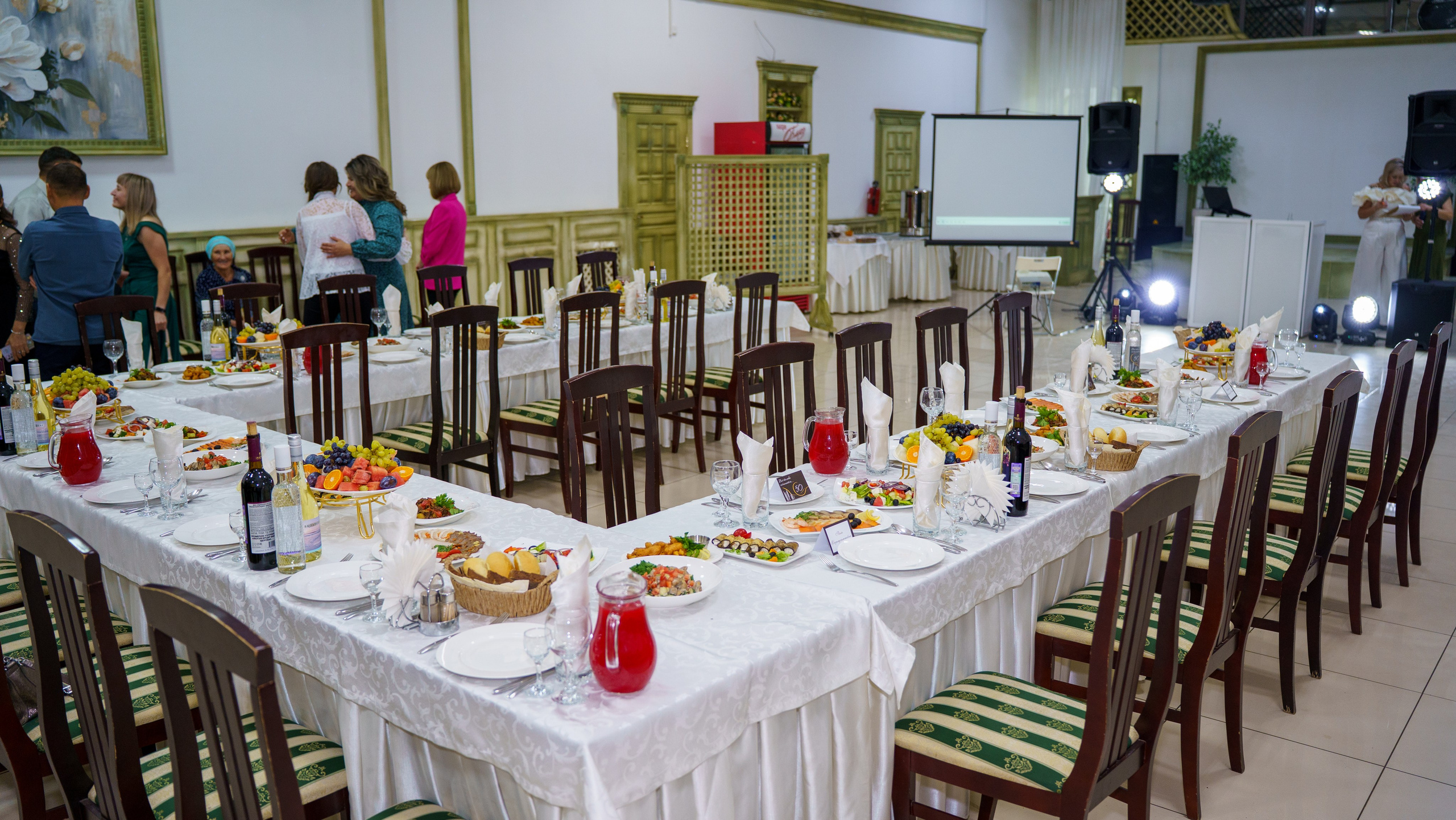 Юбилеи + Дни Рождения. Фотограф | Видеограф в Октябрьском Евгений Гузаев