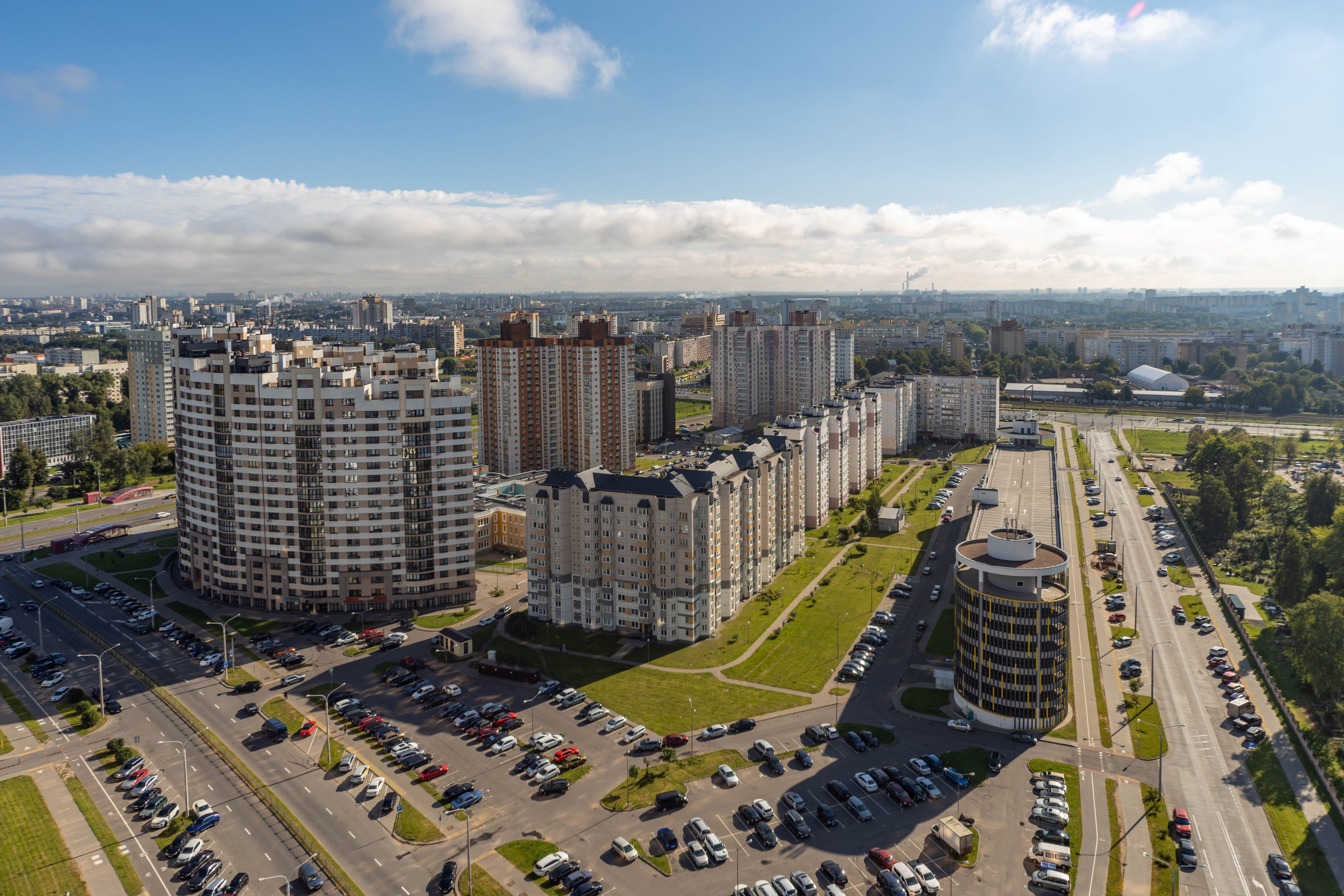 Вид на Минск из окна пентхауса на 25 этаже 