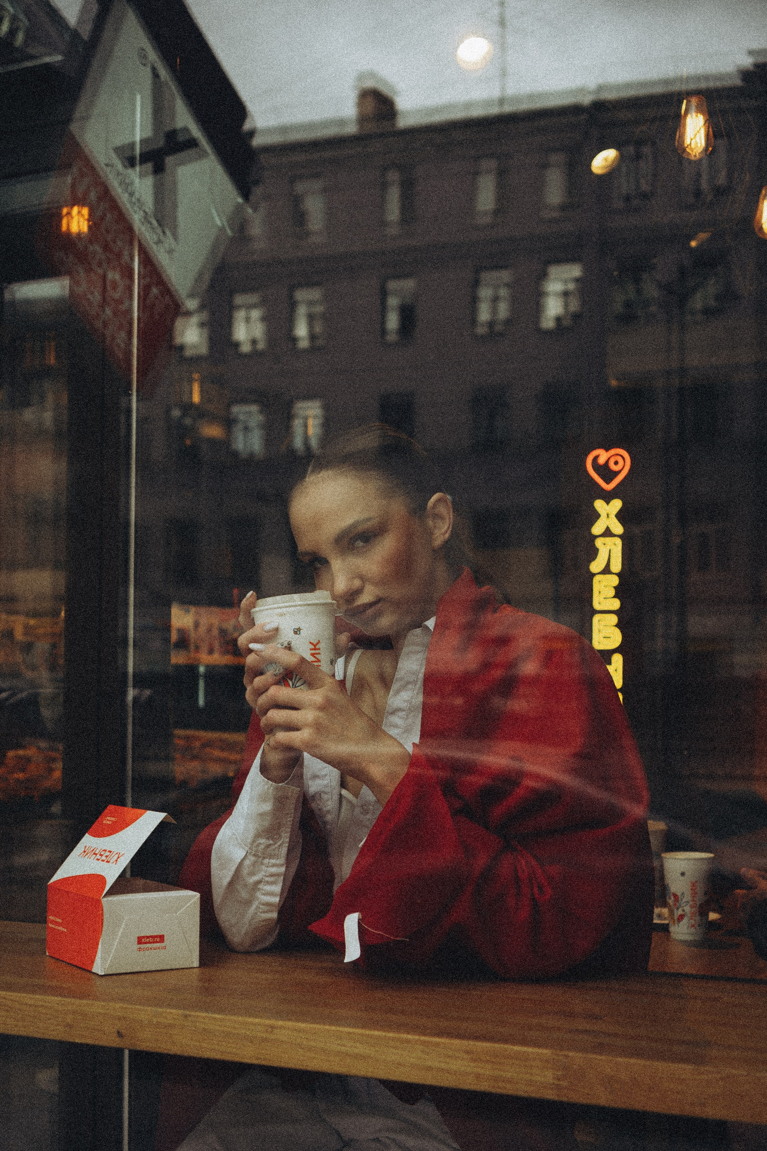 МЫ ГУЛЯЛИ ПРО КРЫШАМ ПИТЕРА. Профессиональный фотограф, Санкт-Петербург — Виктория Богомолова