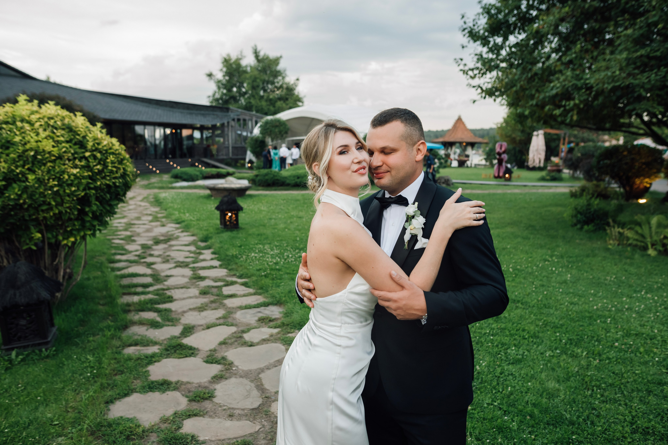 Ольга и Сергей. Свадьба в шатре. Свадебный и семейный фотограф в Москве Евгения Лисина