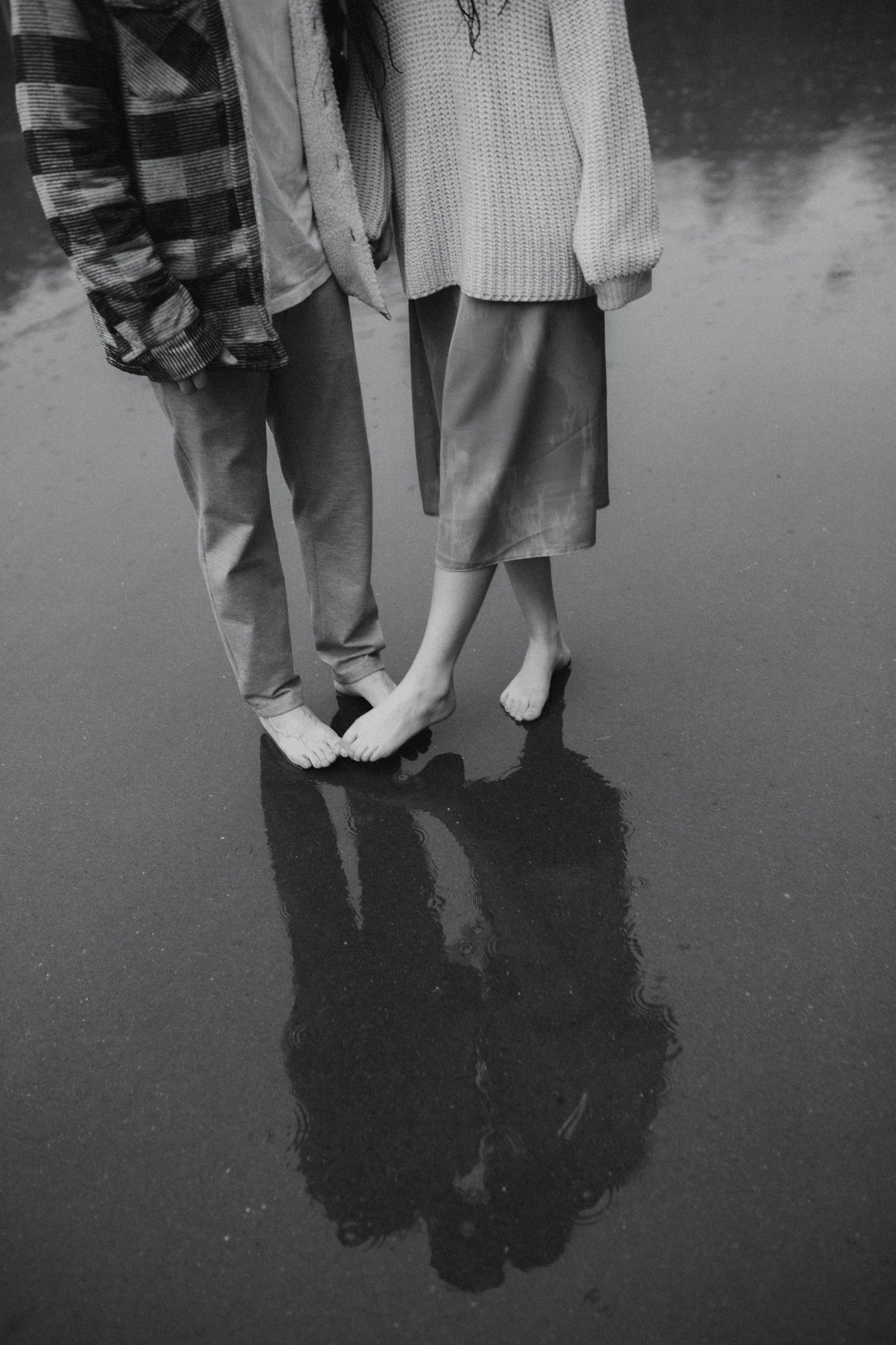 Бегать по сентябрьским лужам вдвоём. Свадебный фотограф Новосибирск