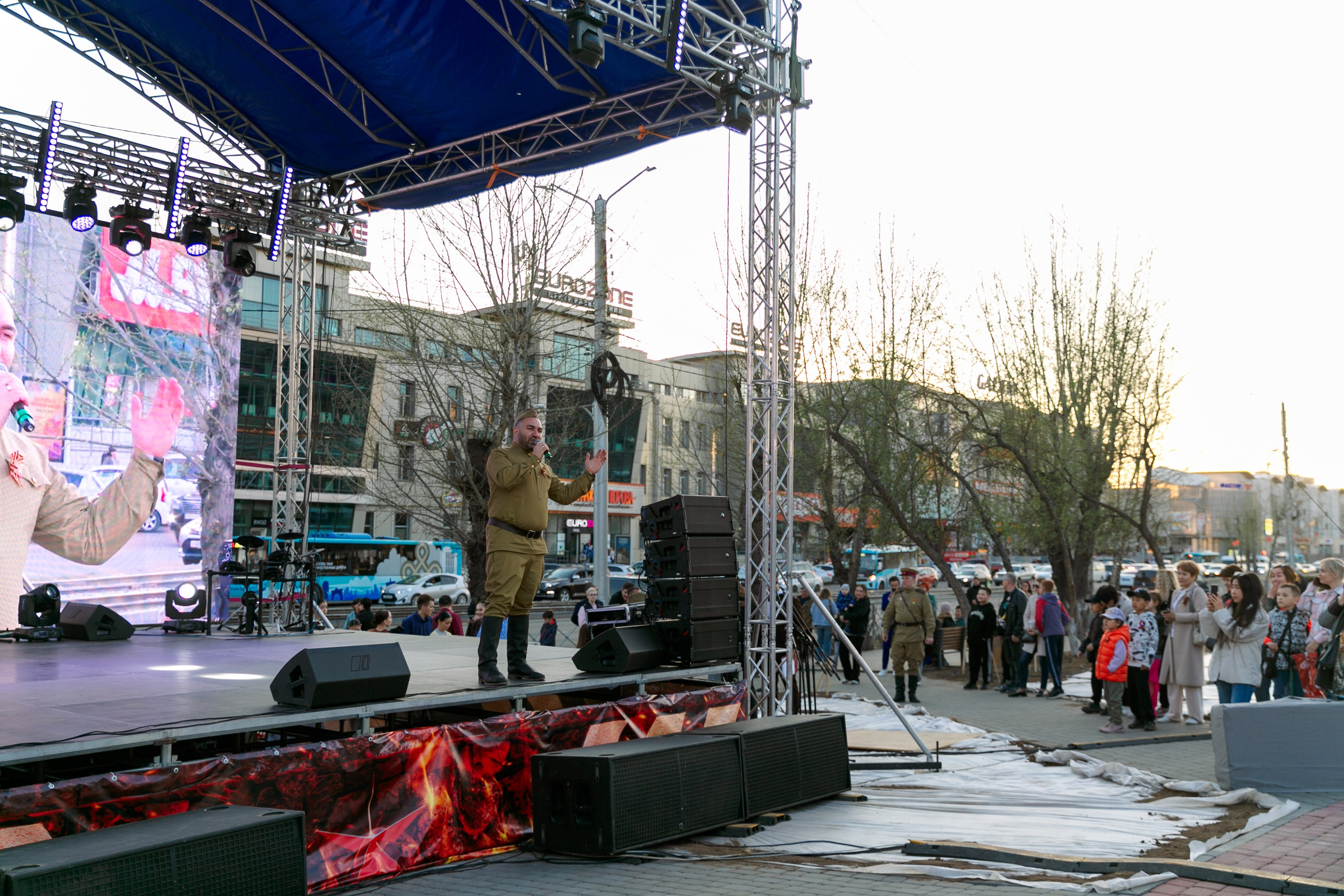 Концерт приуроченный к празднованию 80 лет победл. Свадебный и семейный фотограф в Улан-Удэ