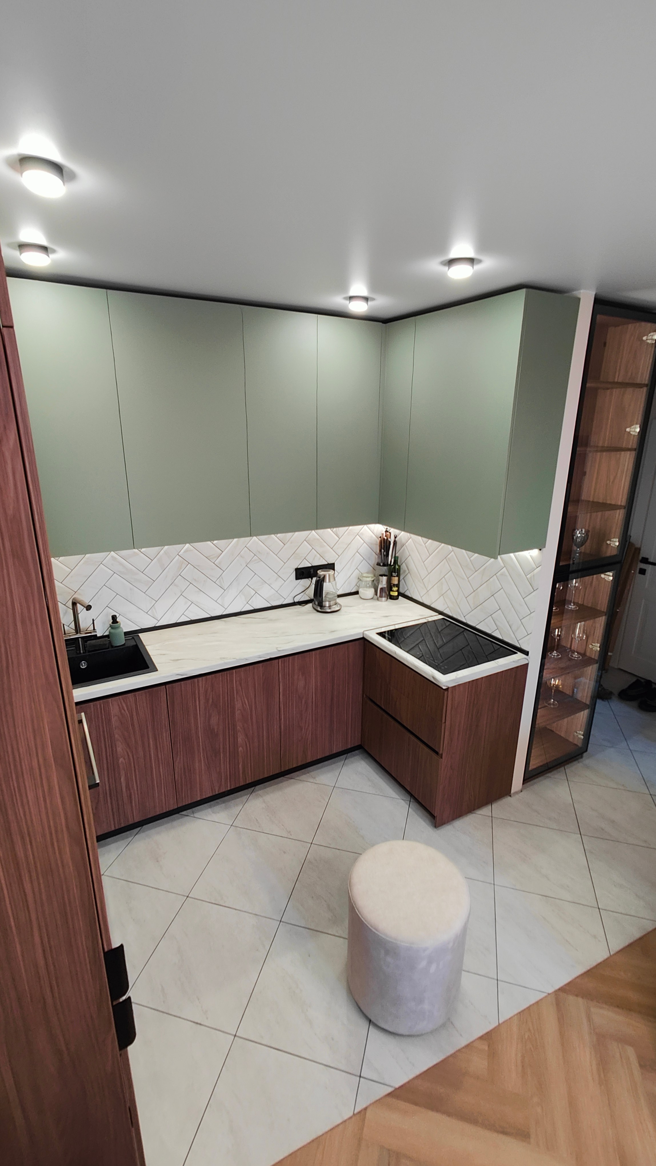 ЖК МЫЛЗАВОД ул. Семьи шамшиных 93. Мебельное ателье РАУМАН