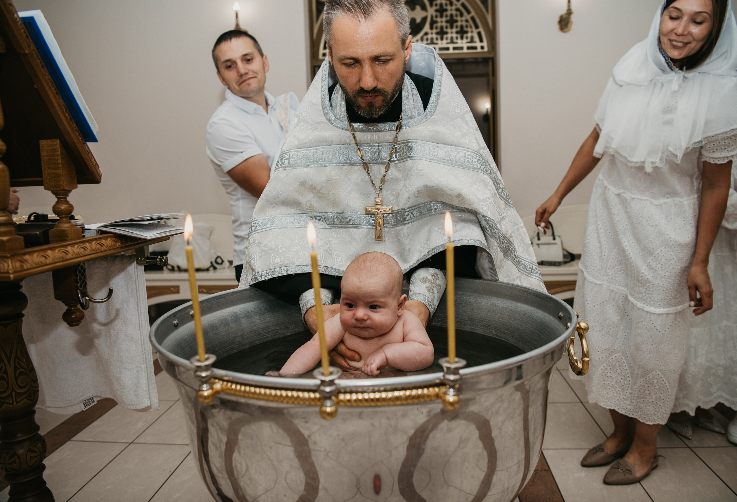 Крещение Евгения. Фотограф на выписку из роддома в Москве и МО