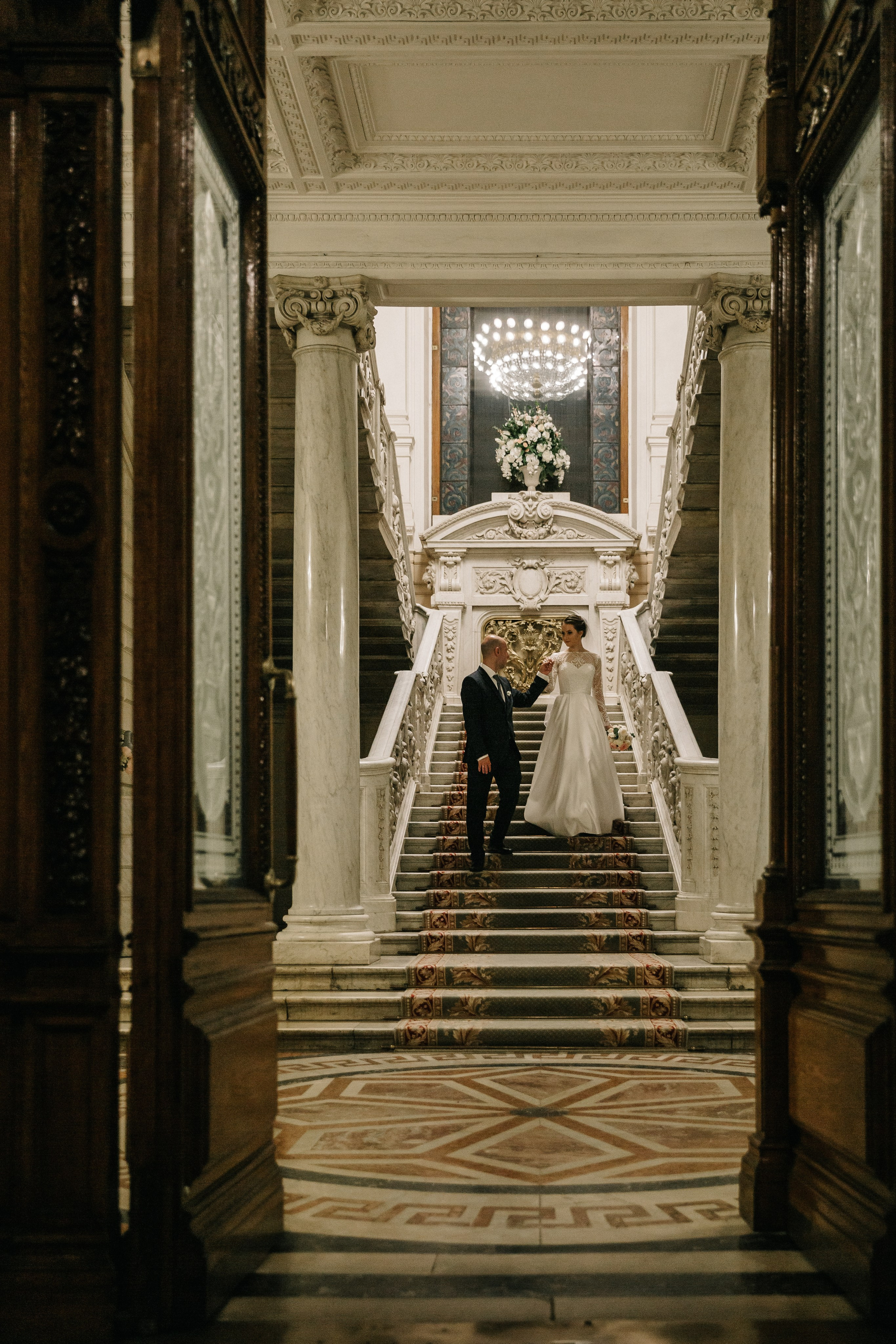 ОКТЯБРЬ | Дворец № 1 Талион, Особняк военного министра. Свадебный фотограф в Санкт-Петербурге Полина Корзухина