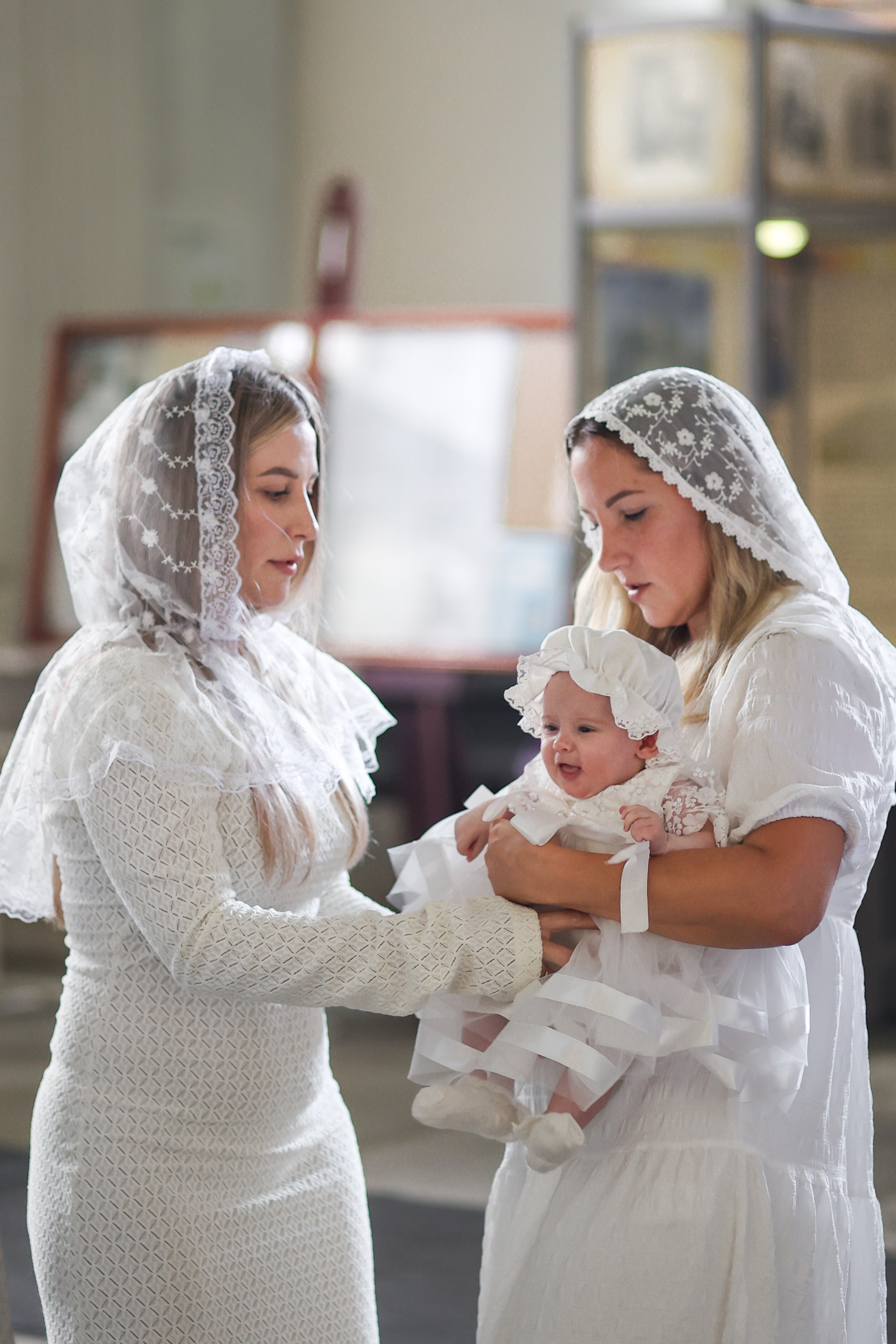 Крещение Софии. Репортажный и портретный фотограф в Санктпетербурге. Видиосъемка мероприятий в Санкт-Петербурге
