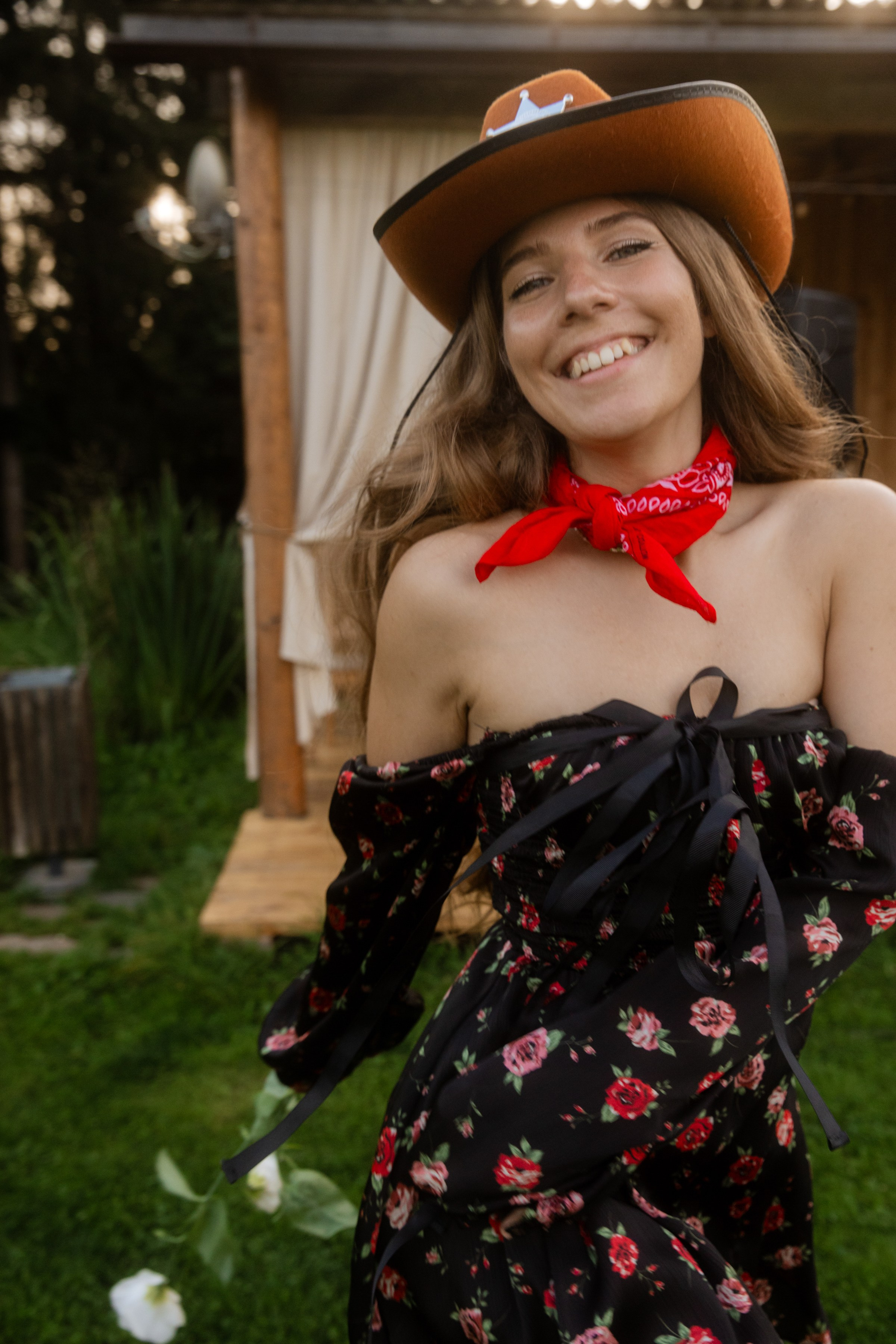 Алиса и Слава, роспись в Москве и вечеринка на природе, подальше от города. Фотограф в Москве Екатерина Черненко