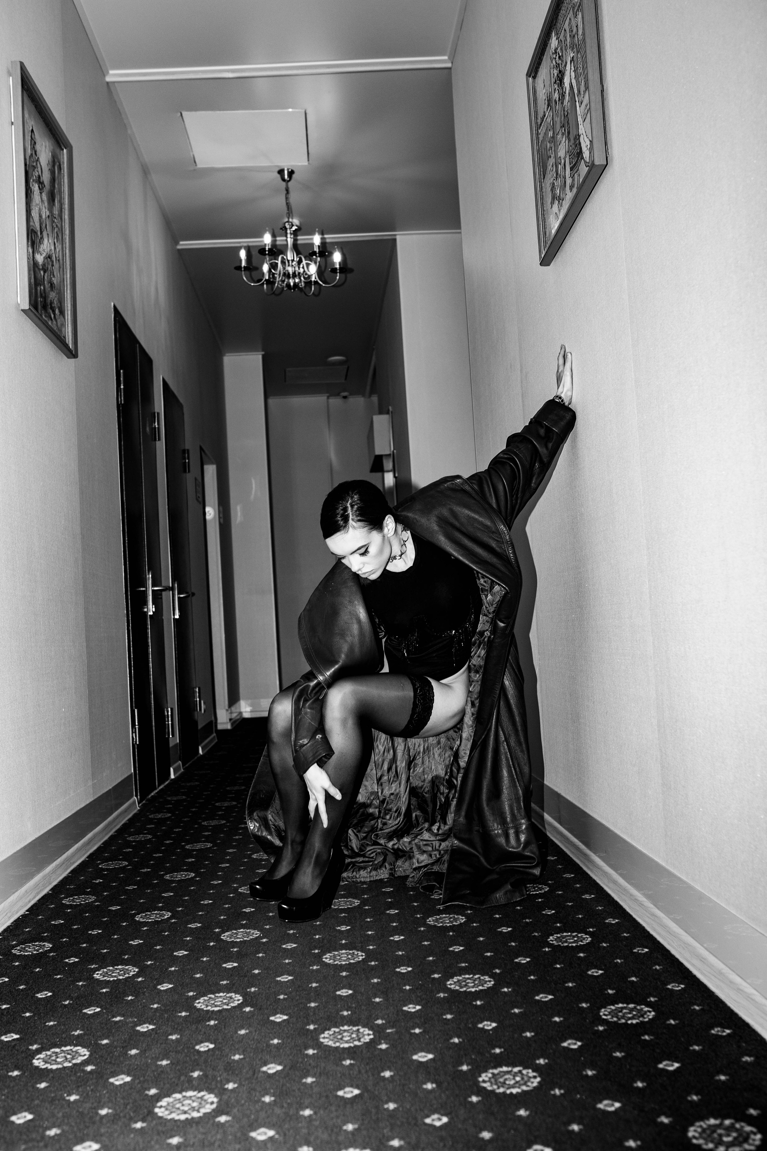 Hotel. Портретный фотограф Крис