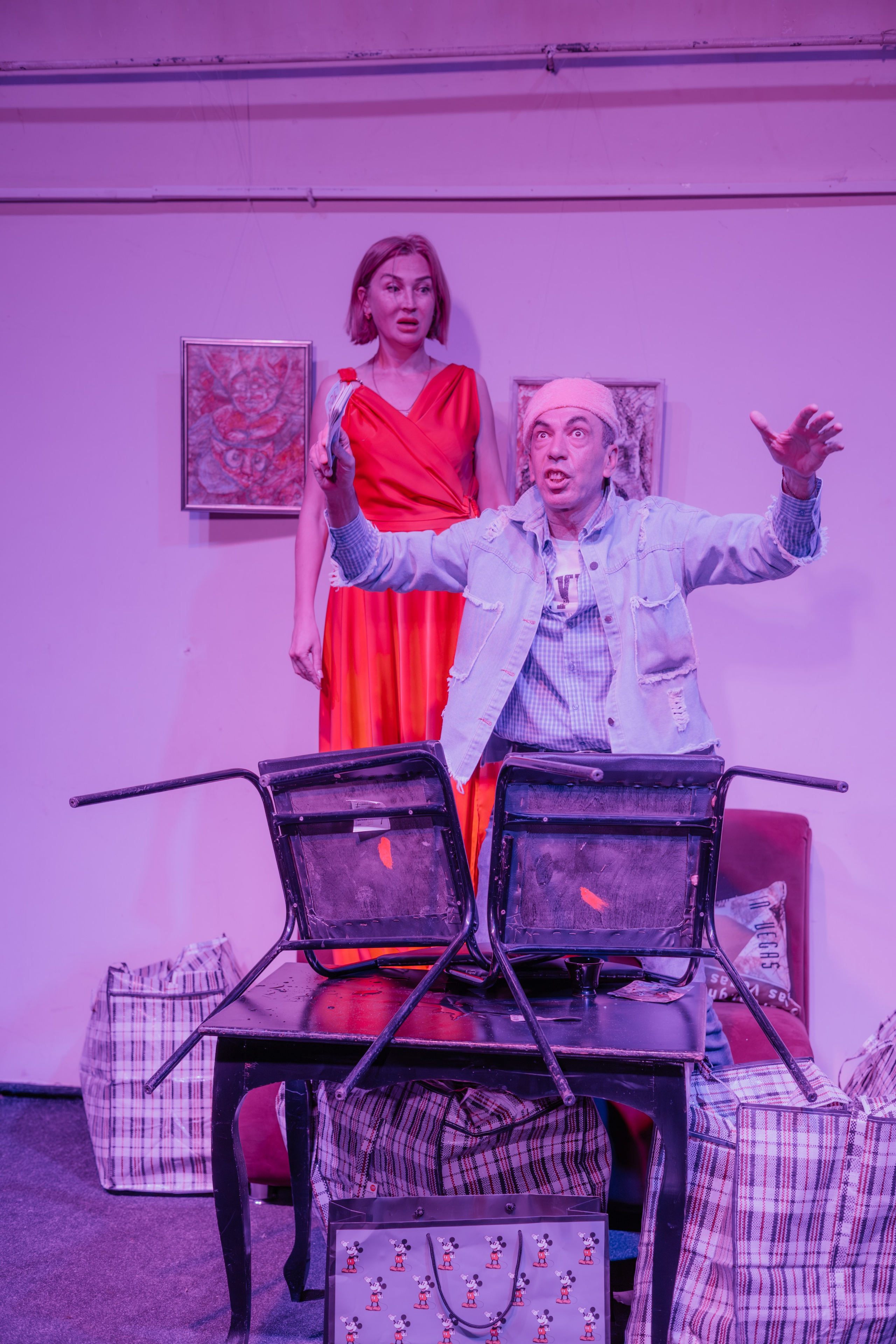 Дом актера «Денег много не бывает». Фотограф Марк Файзулин