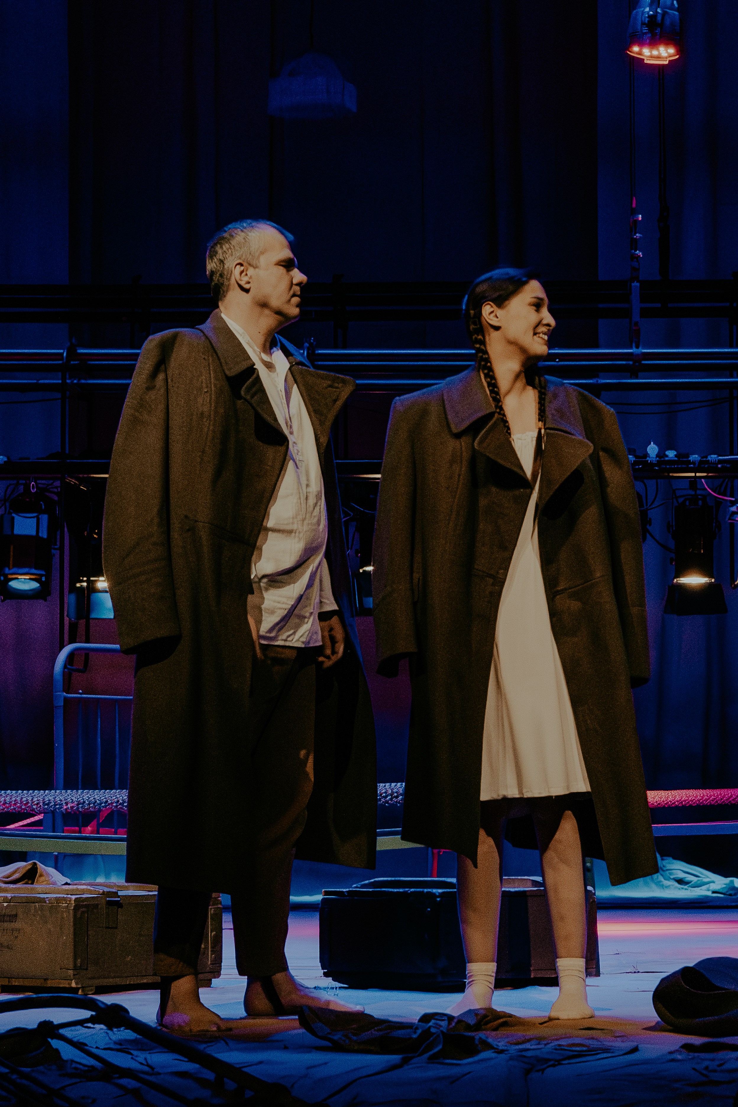 Театр Юного Зрителя " Не покидай меня». Фотограф Марк Файзулин