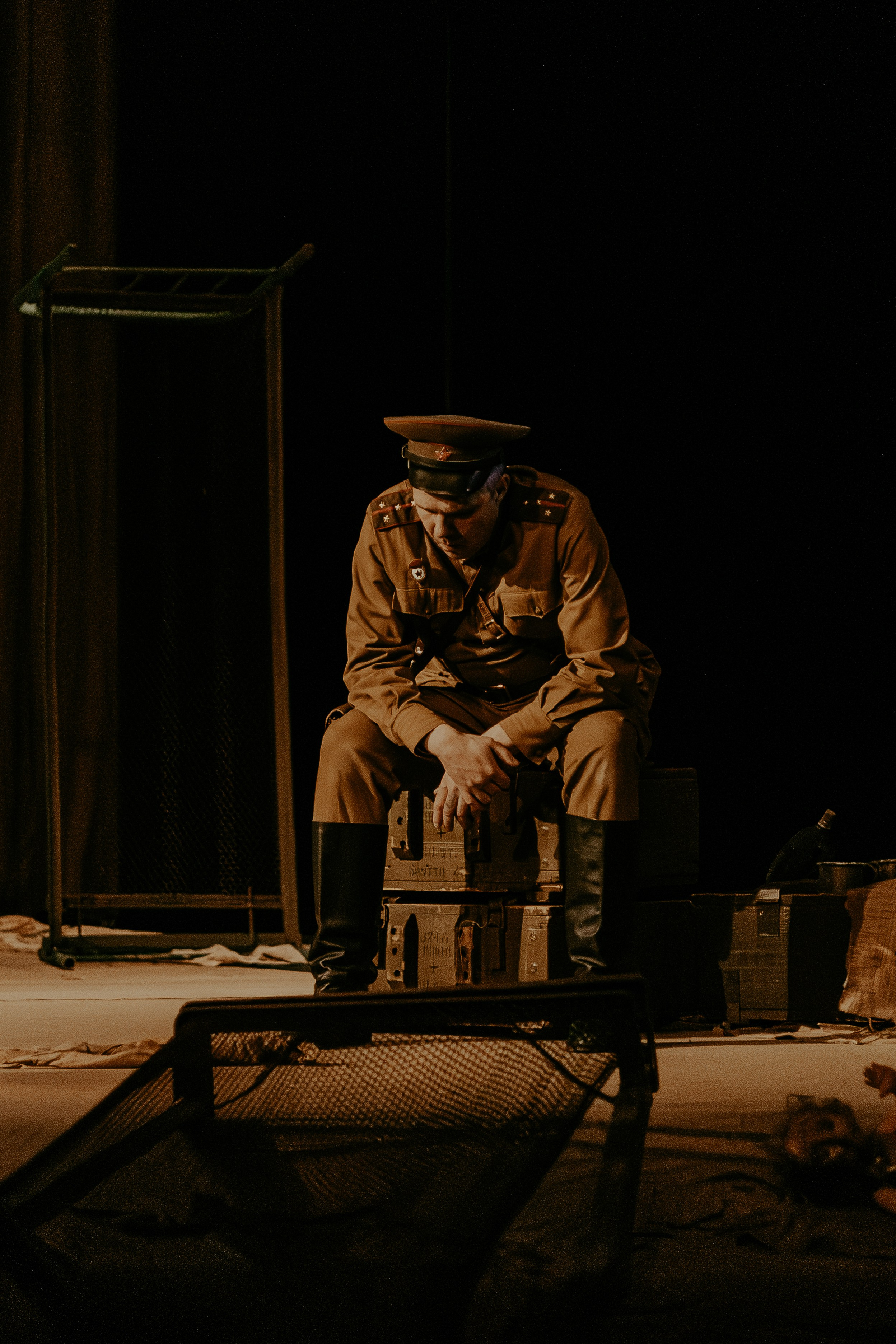 Театр Юного Зрителя " Не покидай меня». Фотограф Марк Файзулин