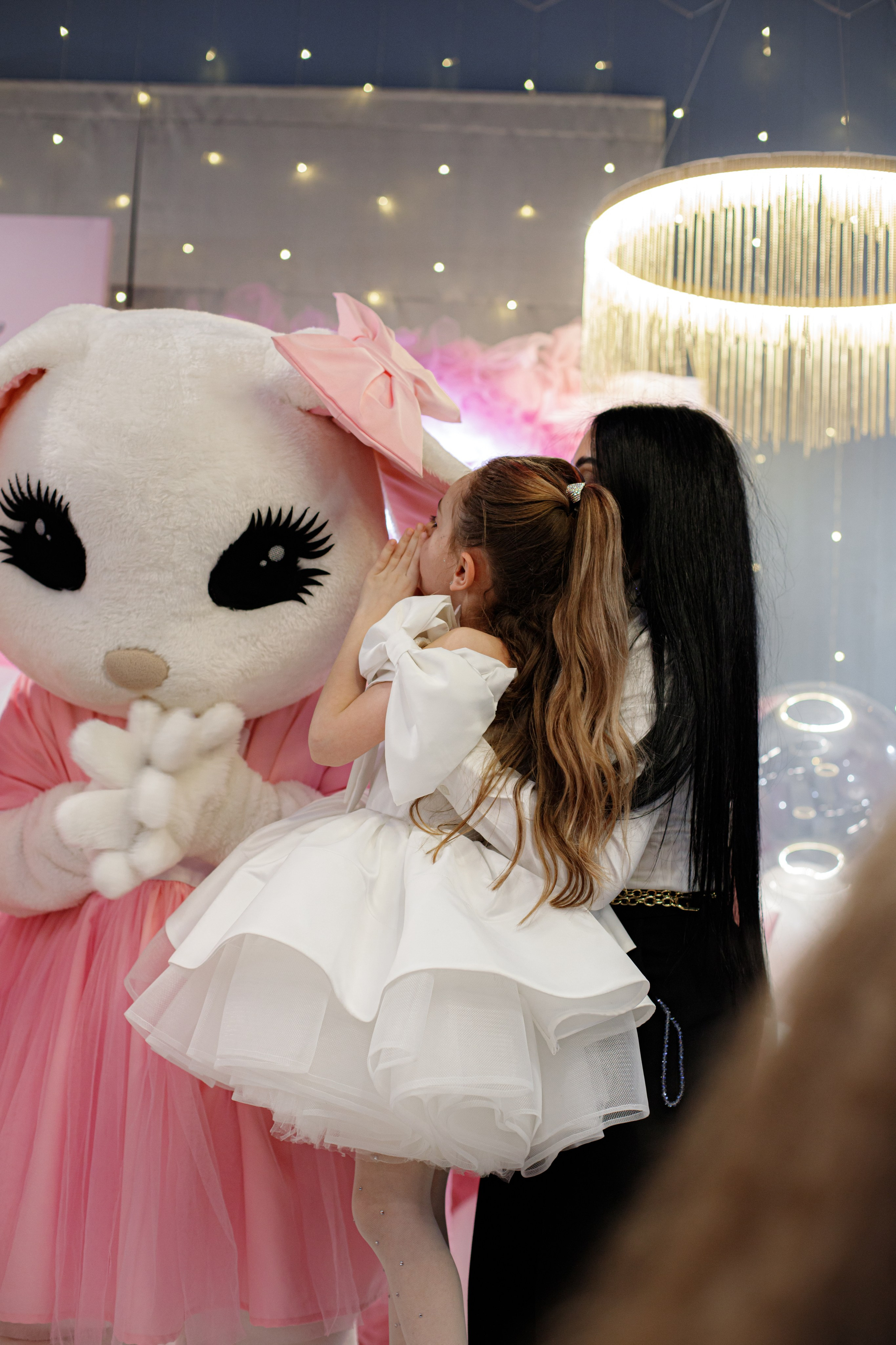 ASIA'S BIRTHDAY PARTY. Photokarish