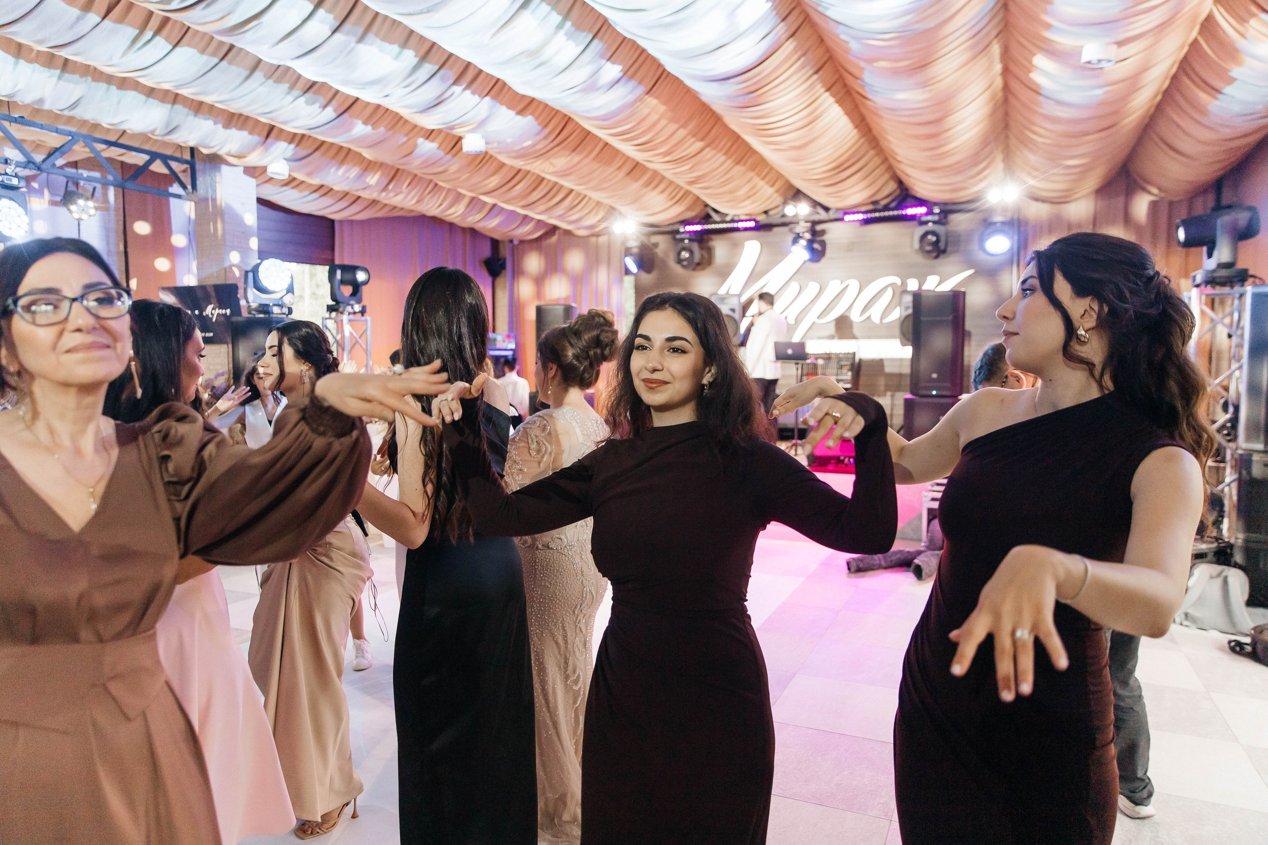 Арсен & Мариам. Главная