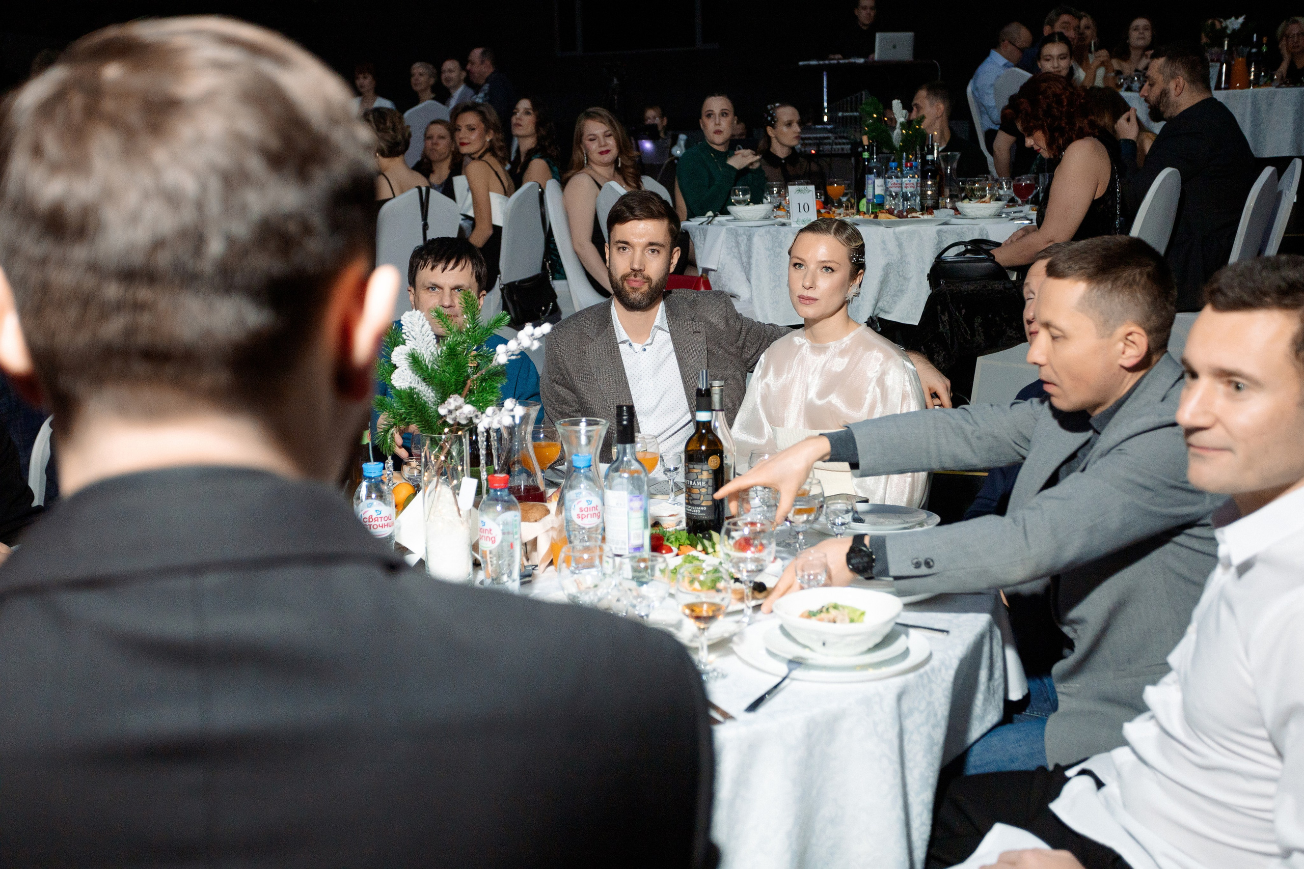 РЕПОРТАЖ: НОВЫЙ ГОД В ДК МЕТАЛЛУРГ. Профессиональный фотограф в Ижевске Леша Петров