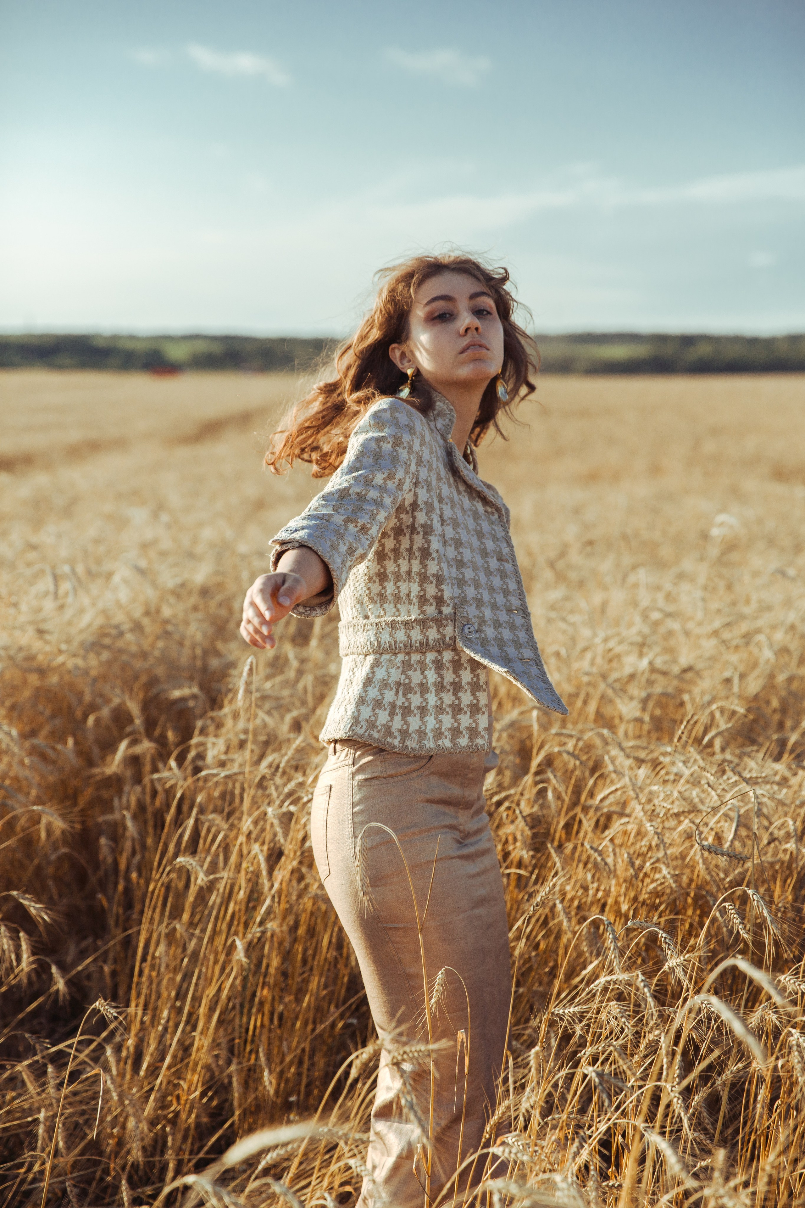 Фотосессия в пшенице для бренда Vintage Dream. Фотограф и видеограф Анна Домашенко