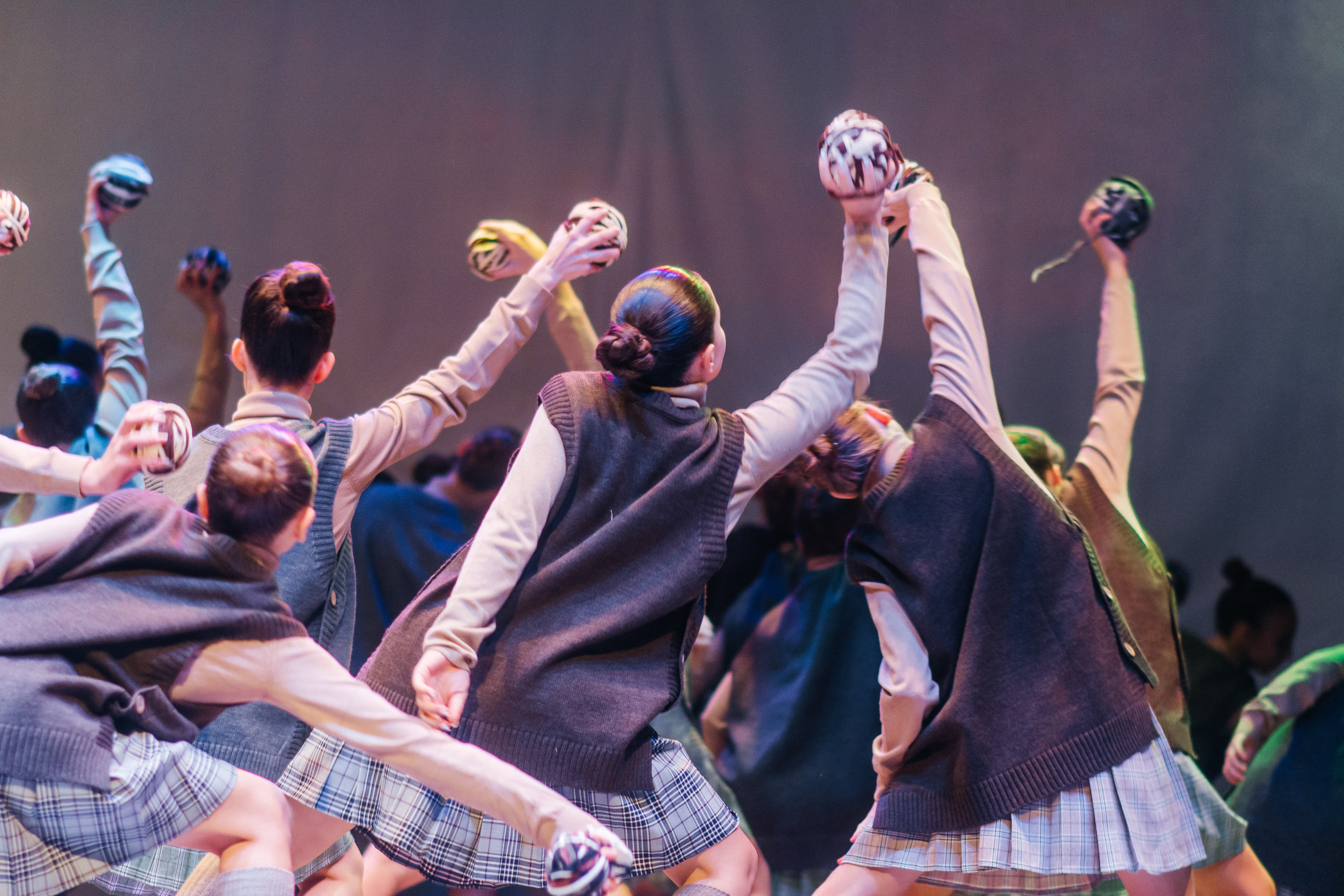 Танцы. Фотограф Елена Рогашкова