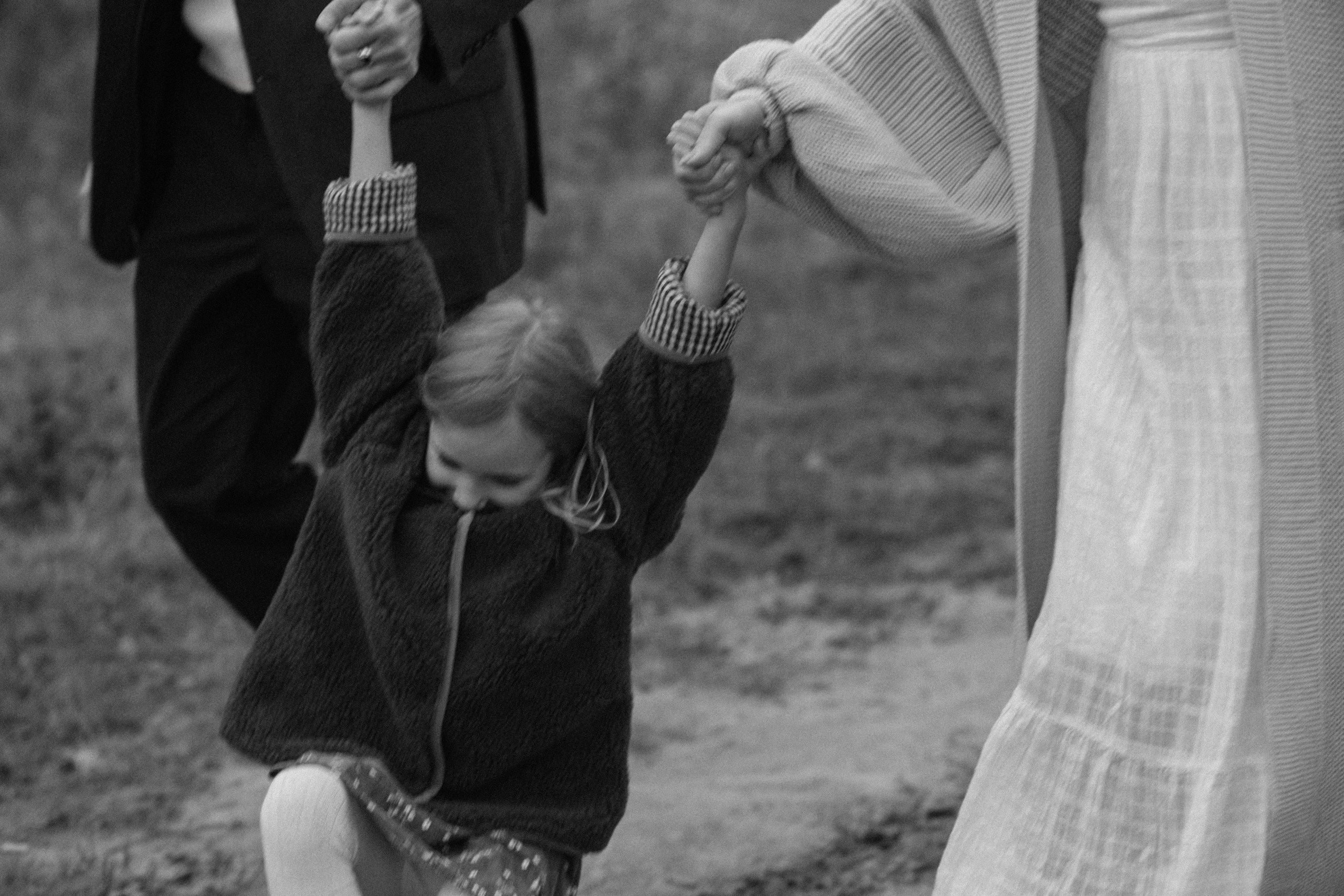 Семейная фотосессия на природе. Вера Пьянцева семейный, свадебный и парный фотограф в Санкт-Петербурге