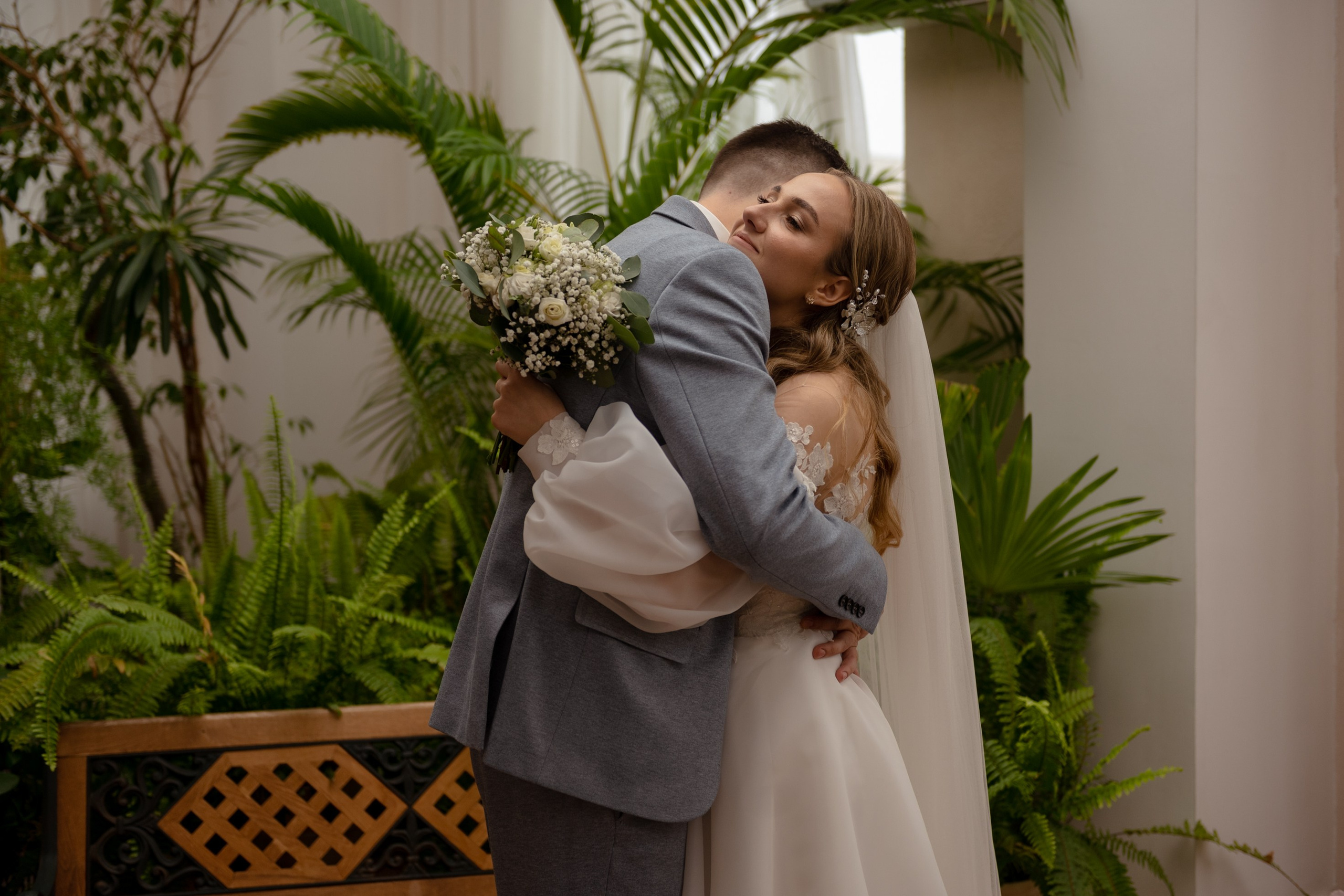 Весь день под дождем, вечером закат на озере. Свадебный и семейный фотограф София Невская