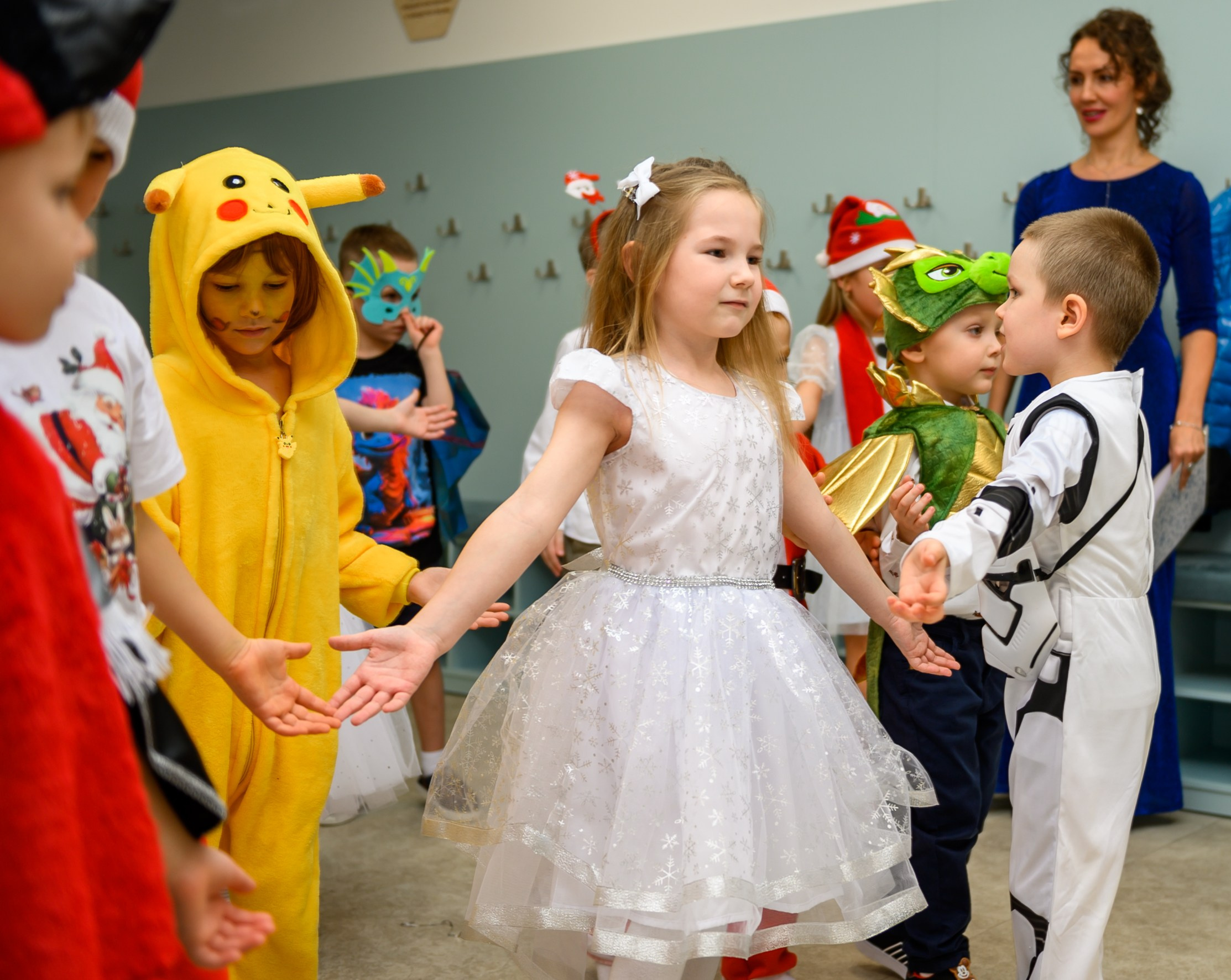 Елка 2025 садик Мантера. Свадебный и семейный фотограф София Невская