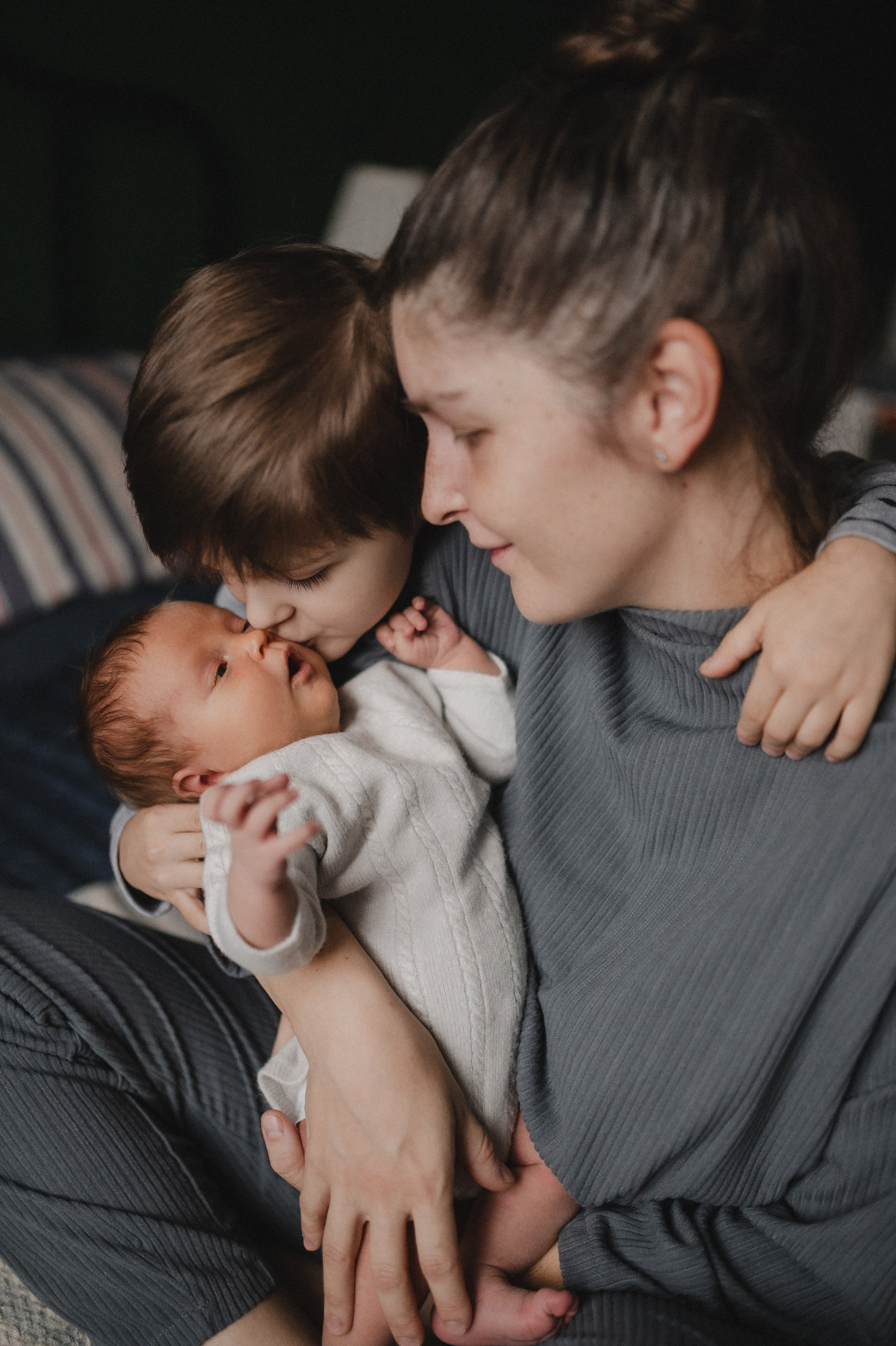 Дима, Нелли, Марк, Нина и Кира дома. Семейный и свадебный lifestyle-фотограф в Москве Мария Петрова