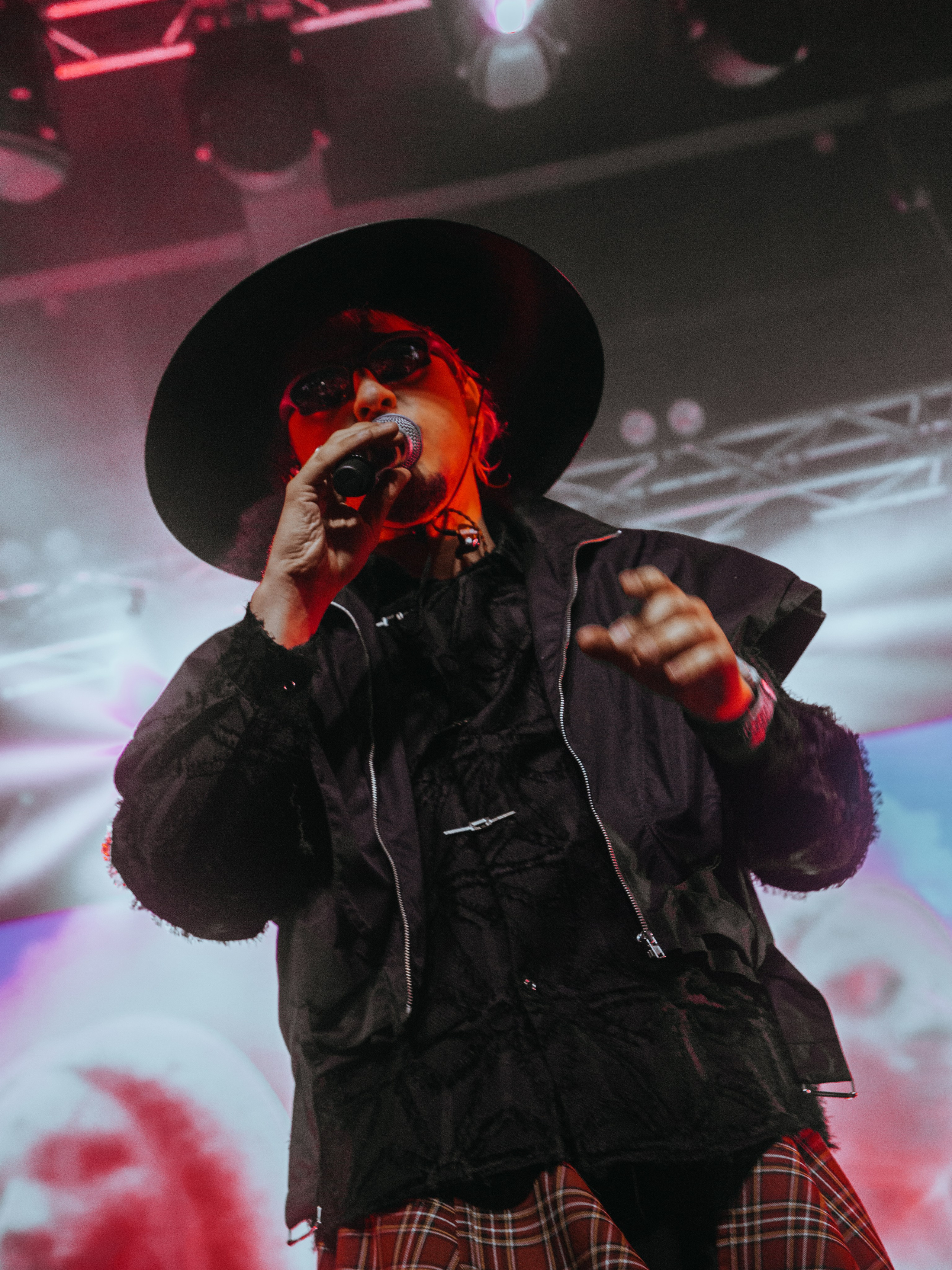 SQWOZ BAB. Фотограф из Санкт-Петербурга Валерия Ленских