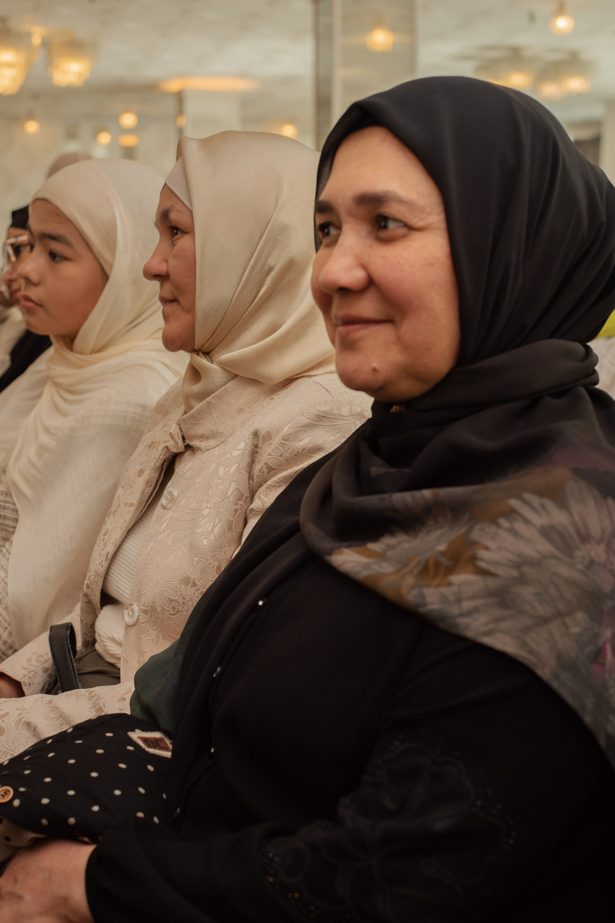 Выпускной в Евразийской женской гуманитарной академии. Лина Курочка — ваш фотограф