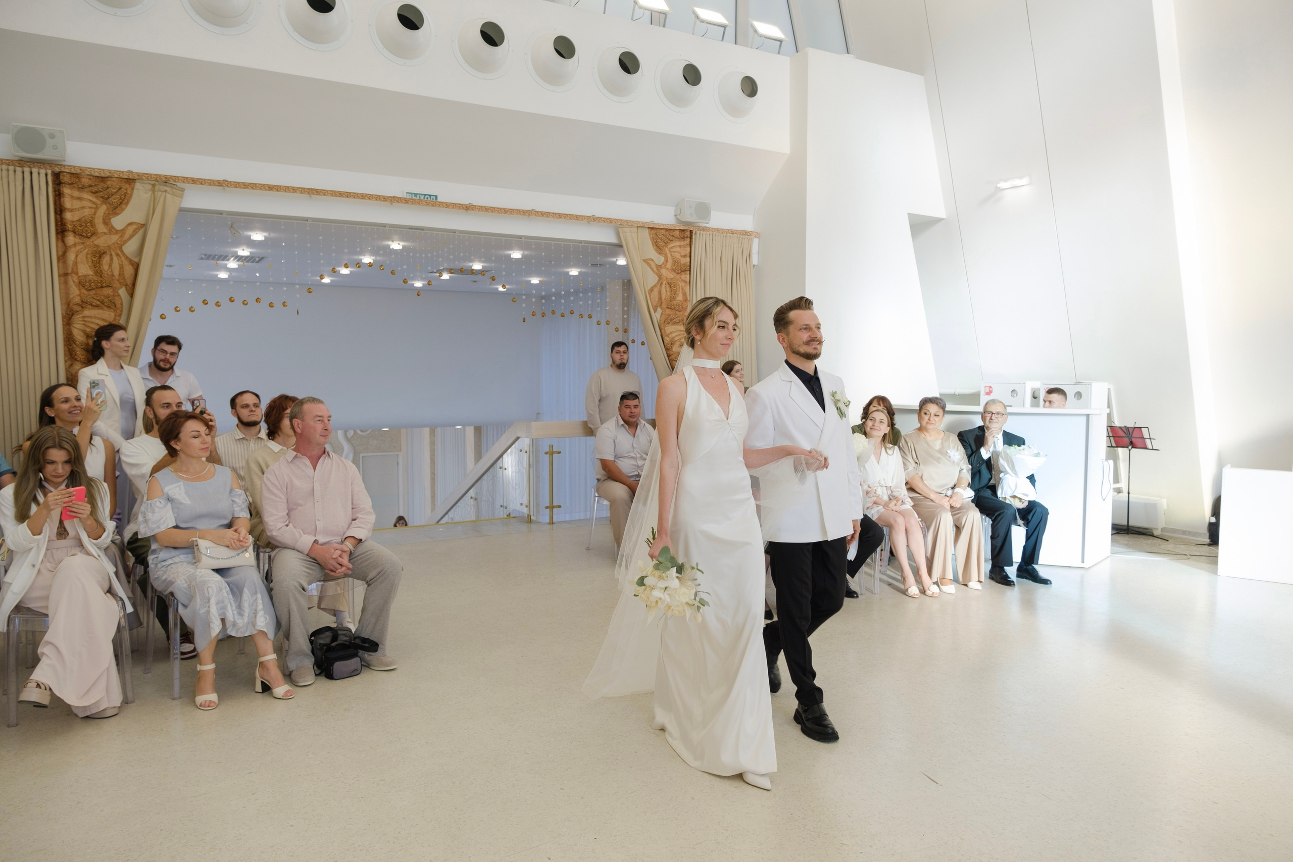 Alexander Alina. Wedding photographer