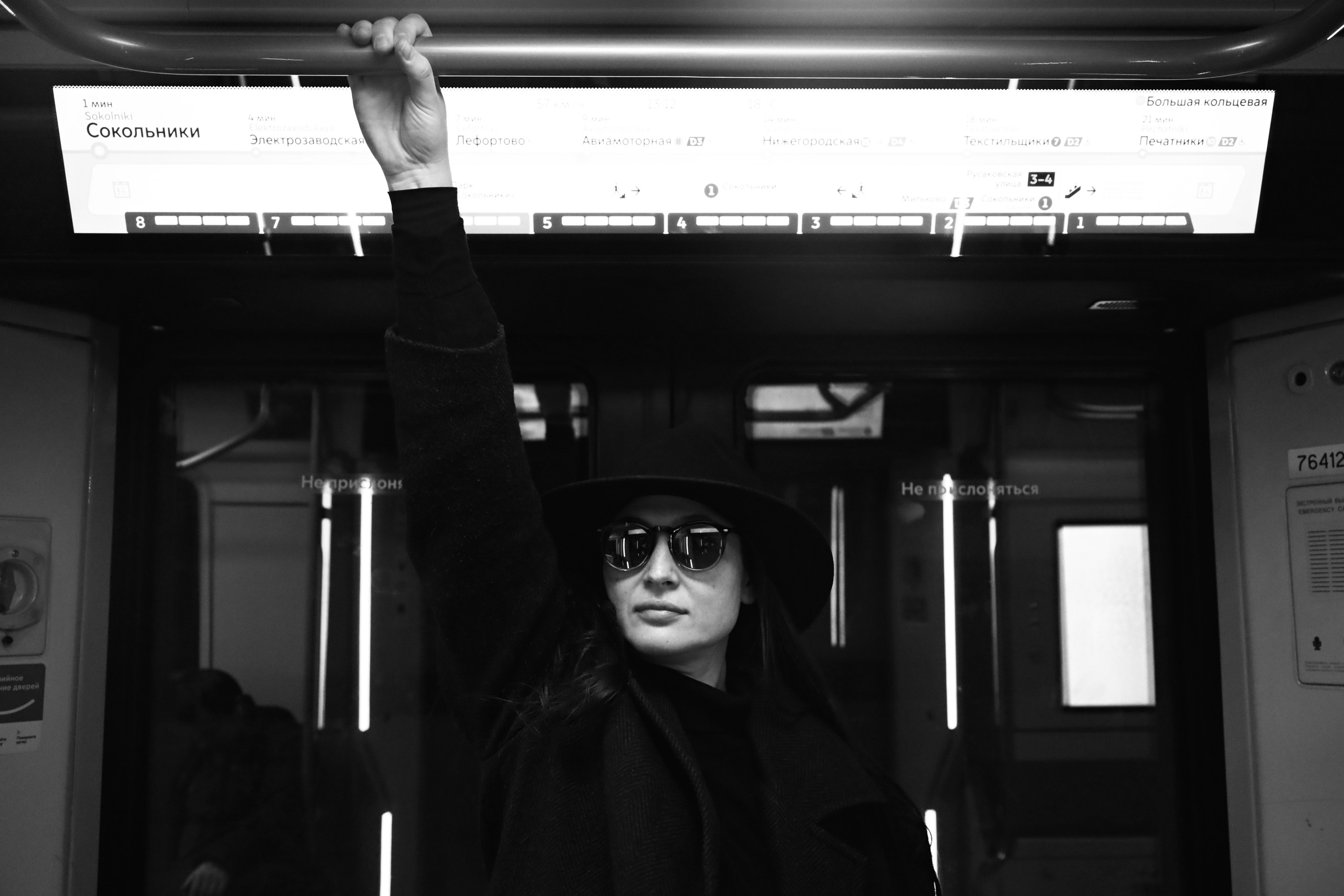 Фотосессия в метро. Kreativniefoto.ru