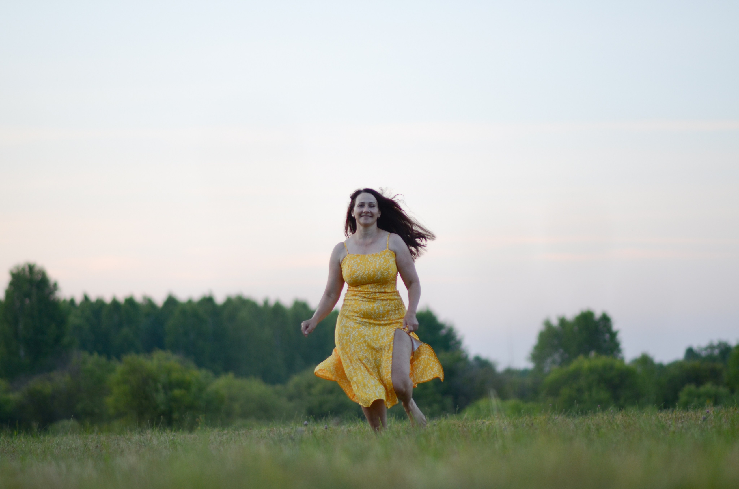 Летняя в поле. Семейный фотограф г. Москва