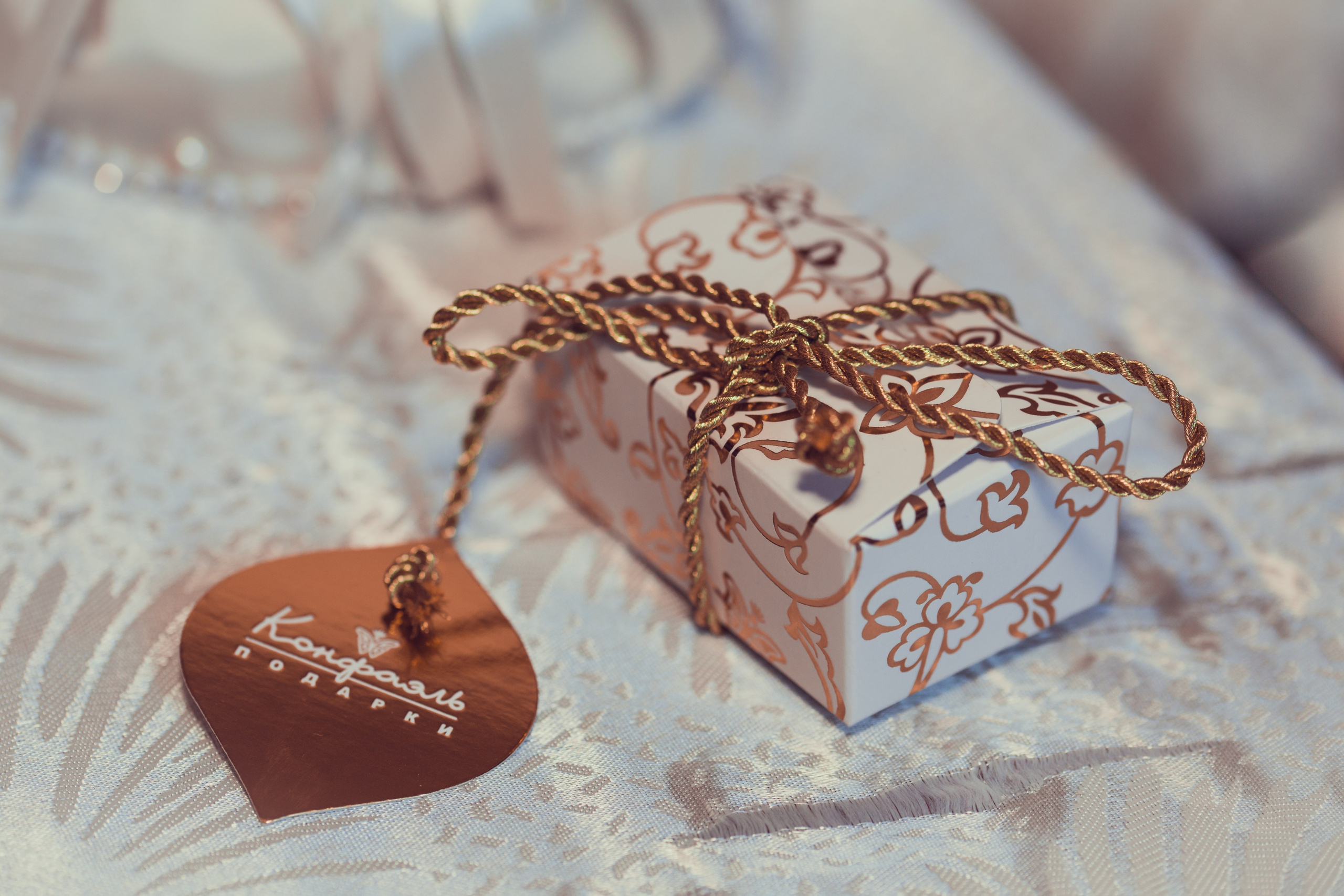 Альбом свадебная фотосъёмка, венчание, утро невесты, роспись, банкет. «Студия DRONAVT`s» — видеосъёмка и фотография г. Москва