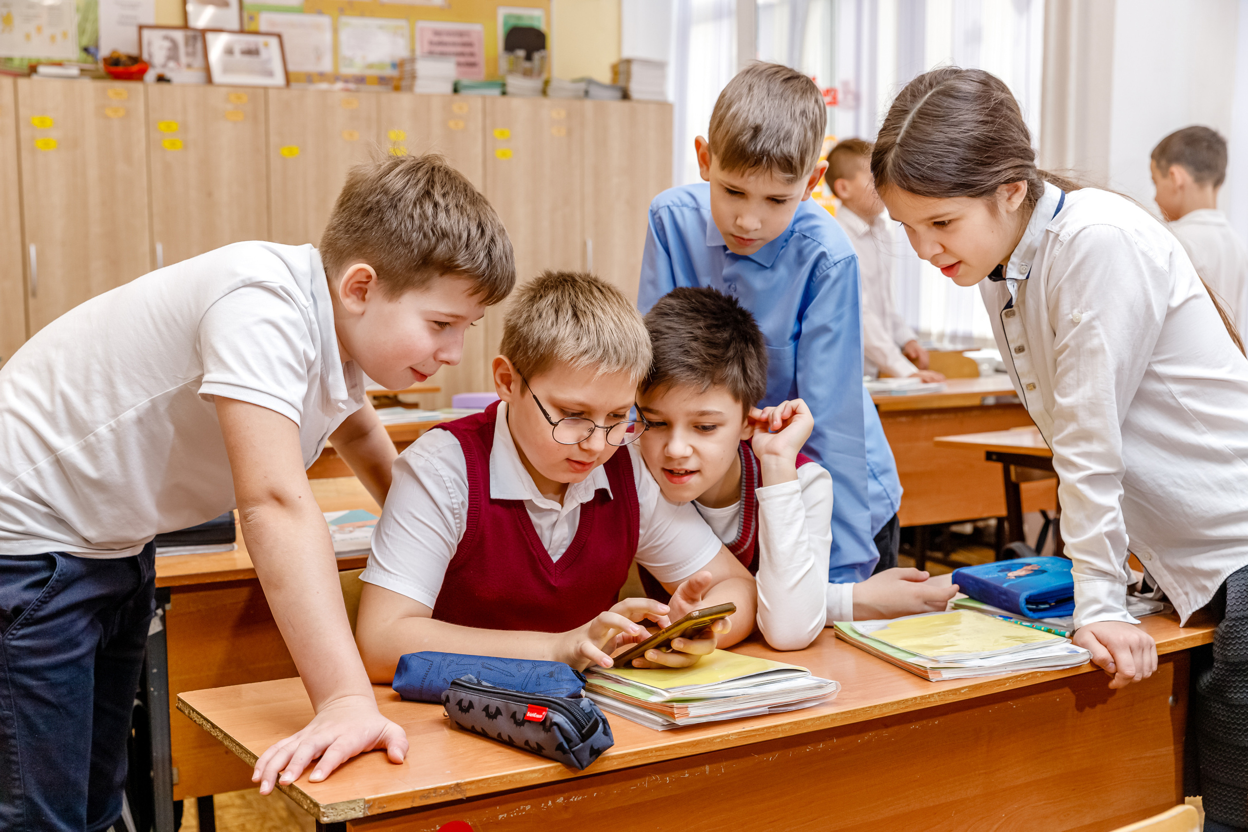 ШКОЛЬНАЯ ЖИЗНЬ. Марина Ушакова. Фотограф. Выпускные альбомы. г. Краснодар