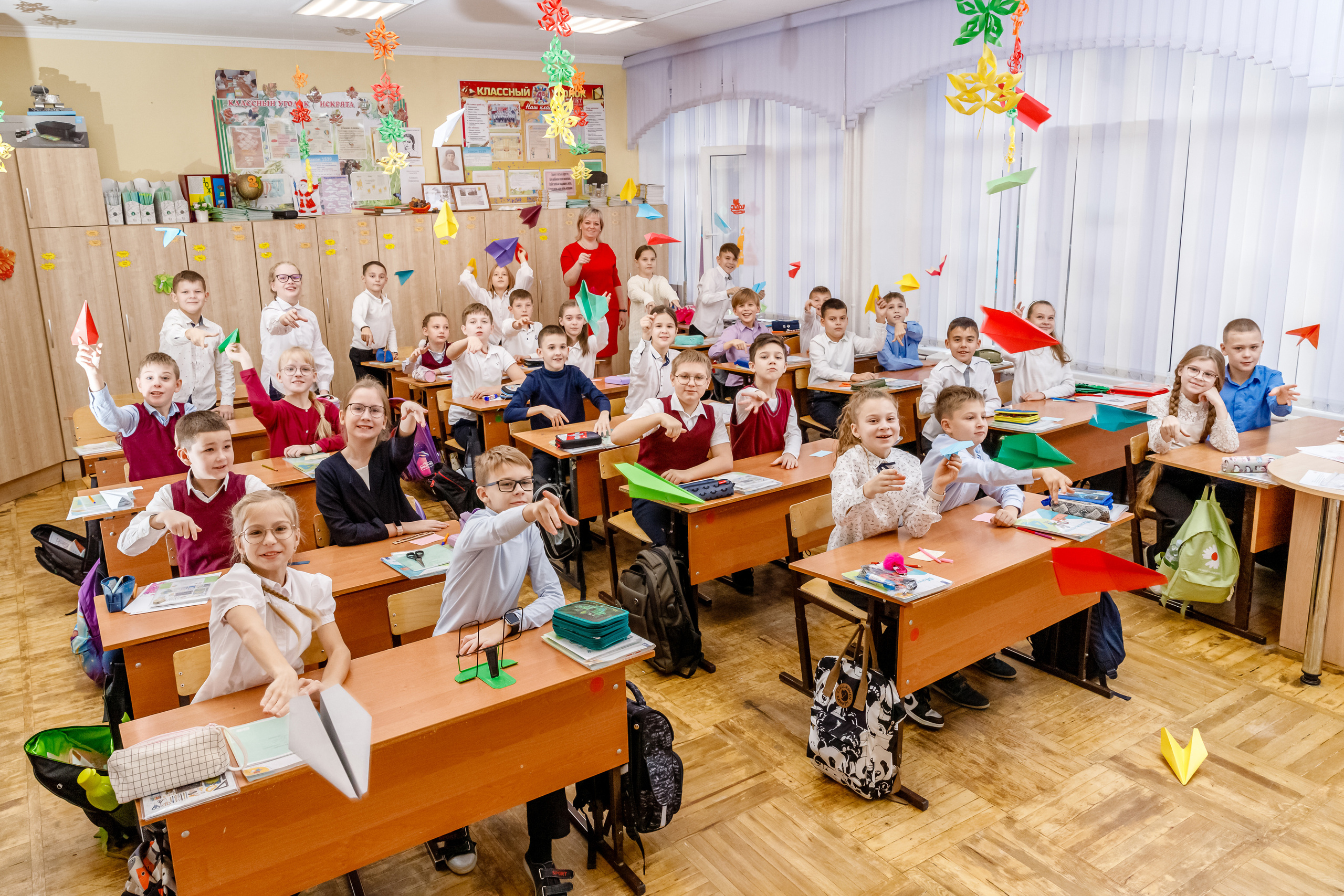 ШКОЛЬНАЯ ЖИЗНЬ. Марина Ушакова. Фотограф. Выпускные альбомы. г. Краснодар