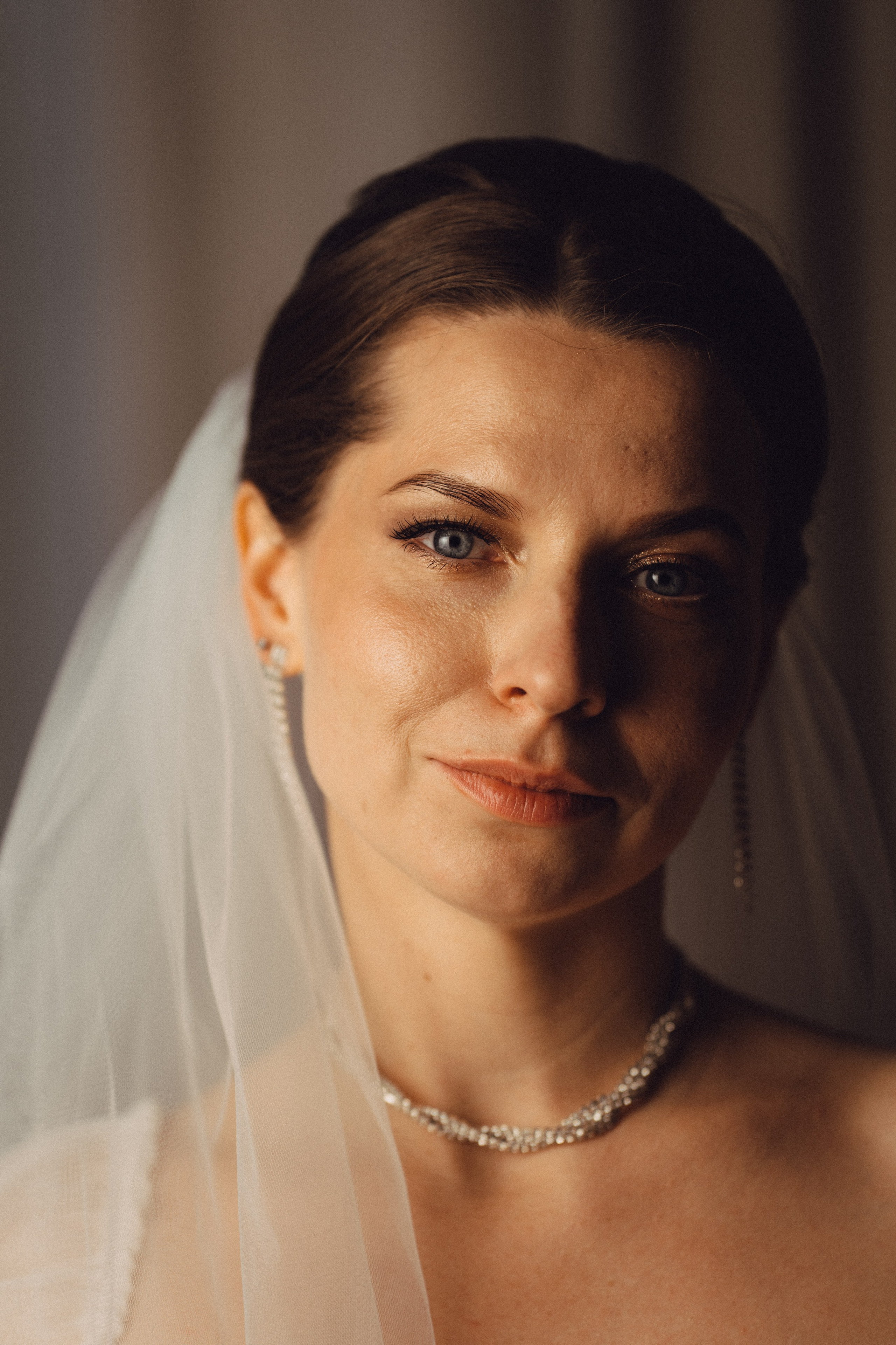 СВАДЕБНАЯ СЬЕМКА ВО ВТОРОМ ДВОРЦЕ (ДЕКАБРЬ) ТАКЖЕ СЬЕМКА В СТУДИИ НА ЧЕРНЫШЕВСКОЙ. Профессиональный фотограф, Санкт-Петербург — Виктория Богомолова