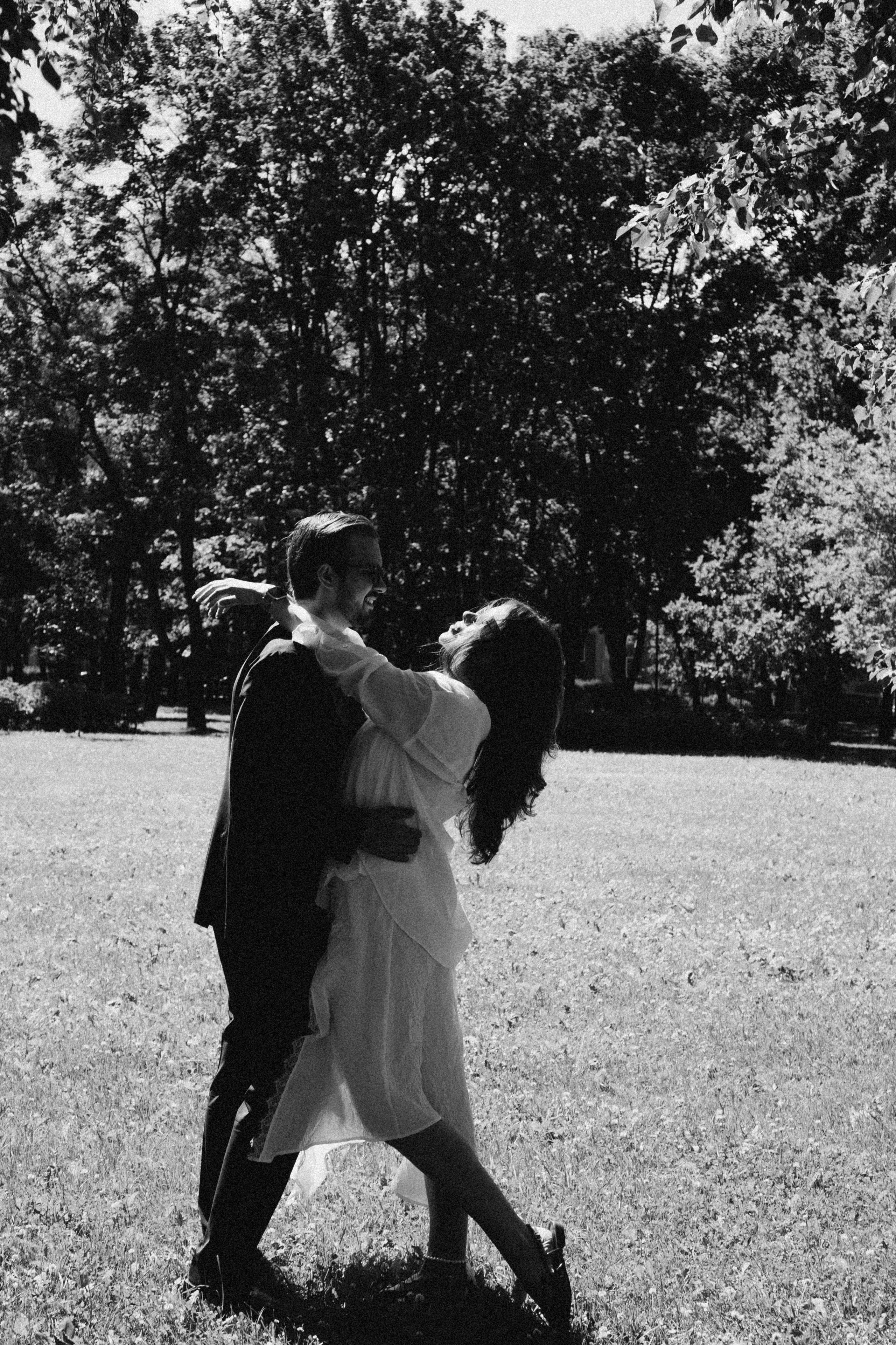 СВАДЕБНАЯ СЬЕМКА В ПАРКЕ ПОБЕДЫ И ПРОГУЛКА ПО МОСКОВСКОМУ ПРОСПЕКТУ. Профессиональный фотограф, Санкт-Петербург — Виктория Богомолова