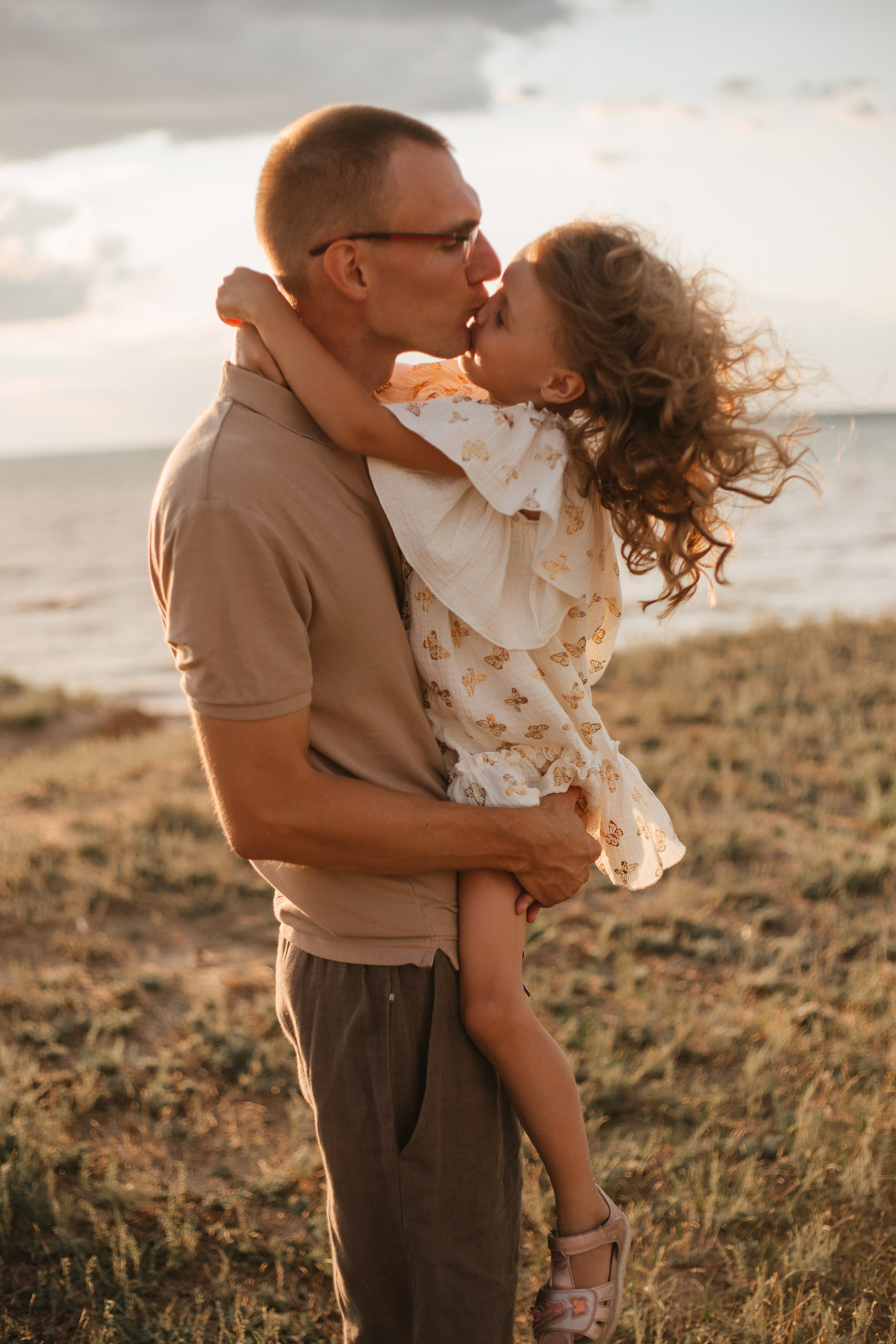 Люба и Саша с дочерьми. Фотограф в Волгограде и Москве | Анастасия Лаврова