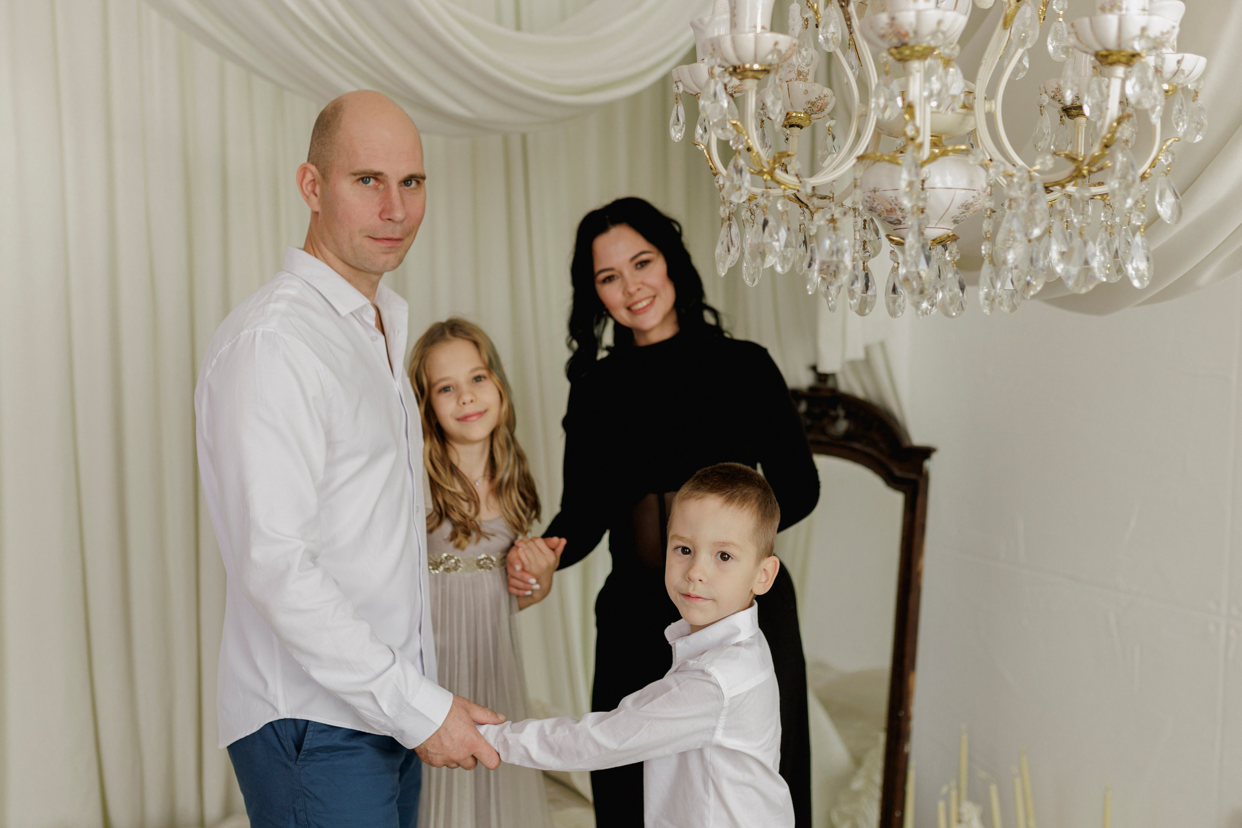 Студийная семейная фотосессия. Семейный и детский фотограф в Рязани Васюгова Мария