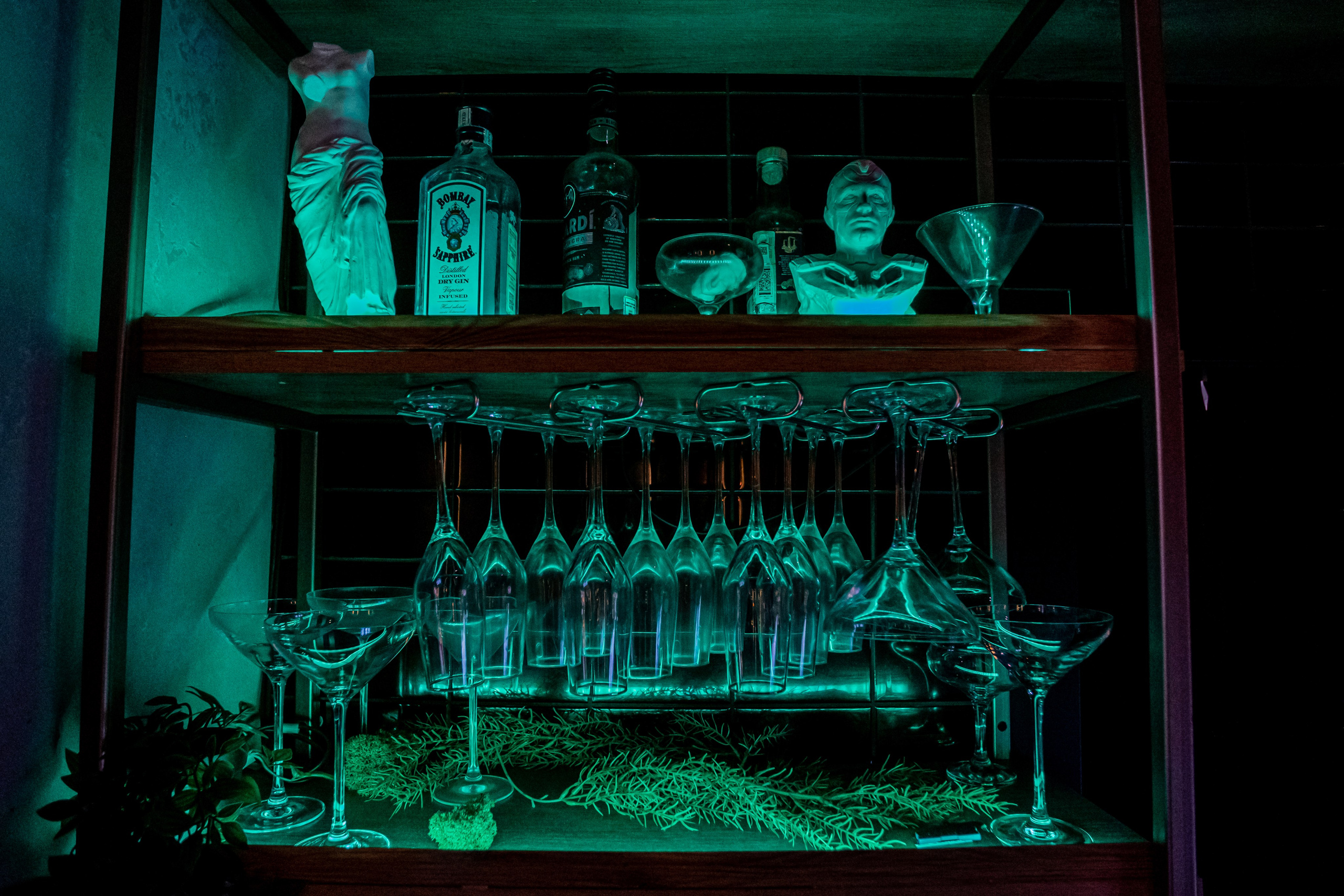 Интерьер кальянной Мята Lounge Уфа, уютная зона отдыха с кальянами, Кальянная Мята Lounge Уфа, стильный дизайн, комфортная атмосфера, Зона отдыха Мята Lounge Уфа, современные кальяны, барная стойка, Интерьер Мята Lounge Уфа, мягкие диваны, приглушённый свет, кальяны, Кальянная Мята Lounge Уфа, место для расслабления, общения, Мята Lounge Уфа, атмосфера уюта, дыма кальянов, Кальяны, релакс, Мята Lounge Уфа, Стильный лаунж, Мята Lounge Уфа, Уютный лаунж, кальяны, Мята Lounge Уфа, Расслабление, Мята Lounge Уфа, кальяны, комфорт, Тёплая атмосфера лаунжа, Мята Lounge Уфа, мягкие кресла, дым кальянов, приятная музыка, Расслабляющий интерьер, Мята Lounge Уфа, идеальное место для вечера, Современная кальянная, Мята Lounge Уфа, стиль, комфорт, атмосфера, Уютный лаунж-пространство, Мята Lounge Уфа, изысканные кальяны, Мята Lounge Уфа, стиль, комфорт, дым кальянов, Барная стойка, кальяны, лаунж, Мята Lounge Уфа, Современные кальяны, интерьер, Мята Lounge Уфа, Декор лаунжа, Мята Lounge, стильные элементы, Уфа, Зона кальянов, Мята Lounge Уфа, уют, стиль, Атмосфера лаунжа, мягкие диваны, кальяны, Мята Lounge Уфа