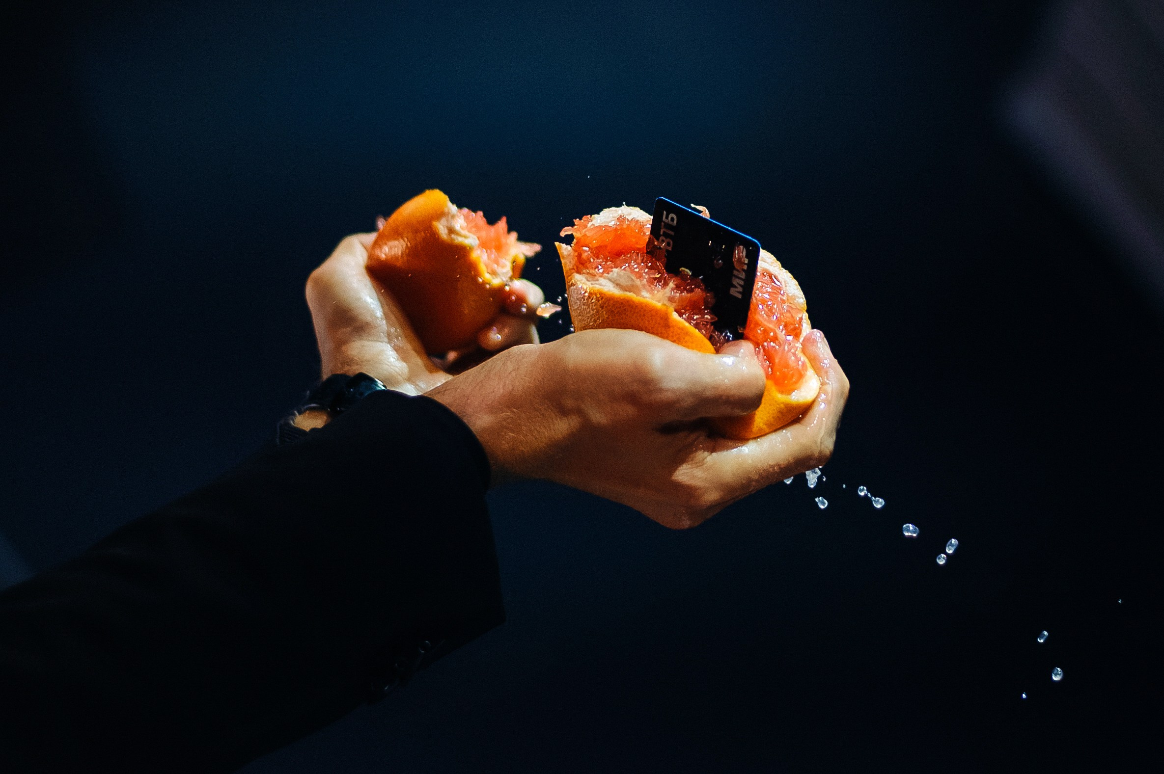 Годовщина свадьбы в Atmosfera. Свадебный фотограф в Екатеринбурге Артём Зайнетдинов