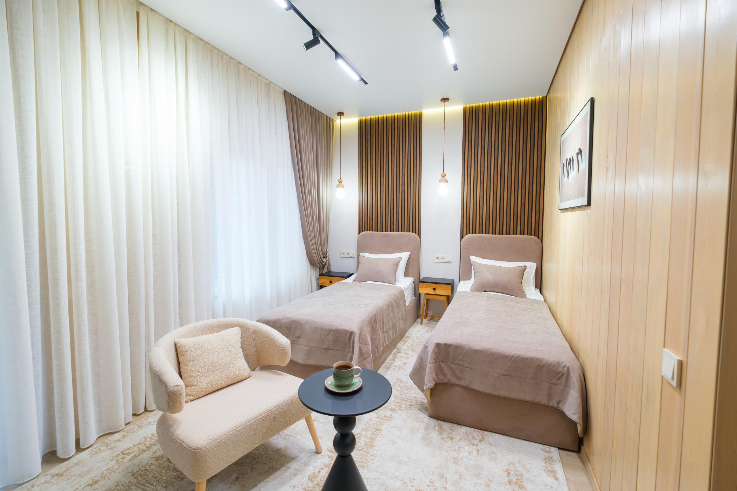 Мини-отель «Larix Hill» Терскол. Фотограф на Эльбрусе • Роман Шатхин